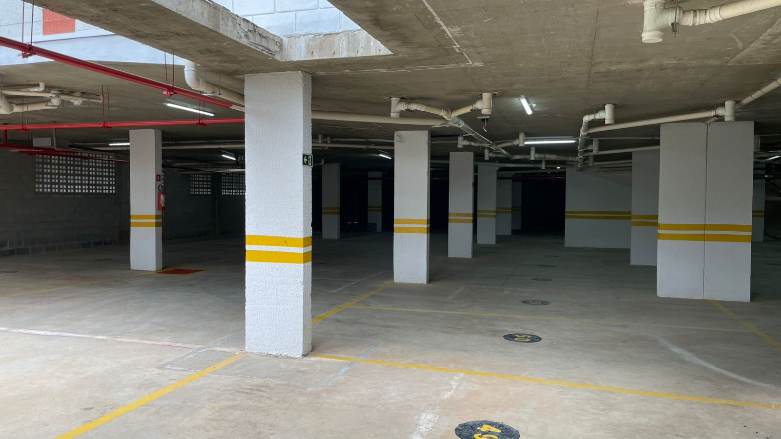 Cohapar entrega residencial com 184 casas e apartamentos em Curitiba