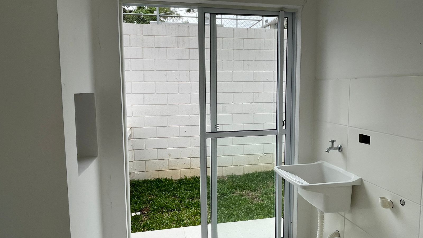 Cohapar entrega residencial com 184 casas e apartamentos em Curitiba