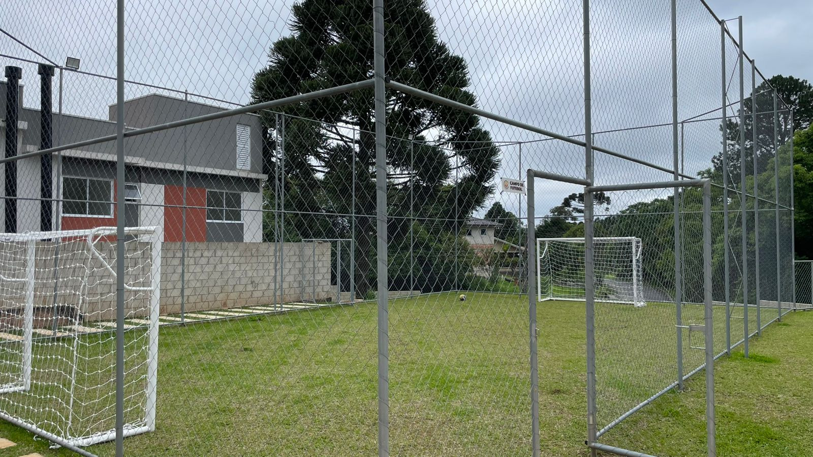 Cohapar entrega residencial com 184 casas e apartamentos em Curitiba