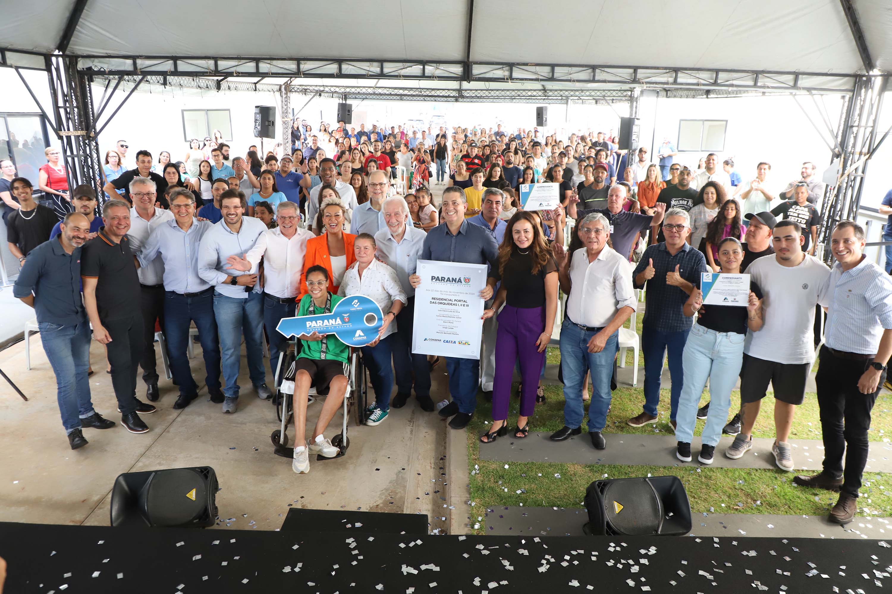 Programa Casa Fácil: vice-governador entrega residencial com 240 unidades em Londrina