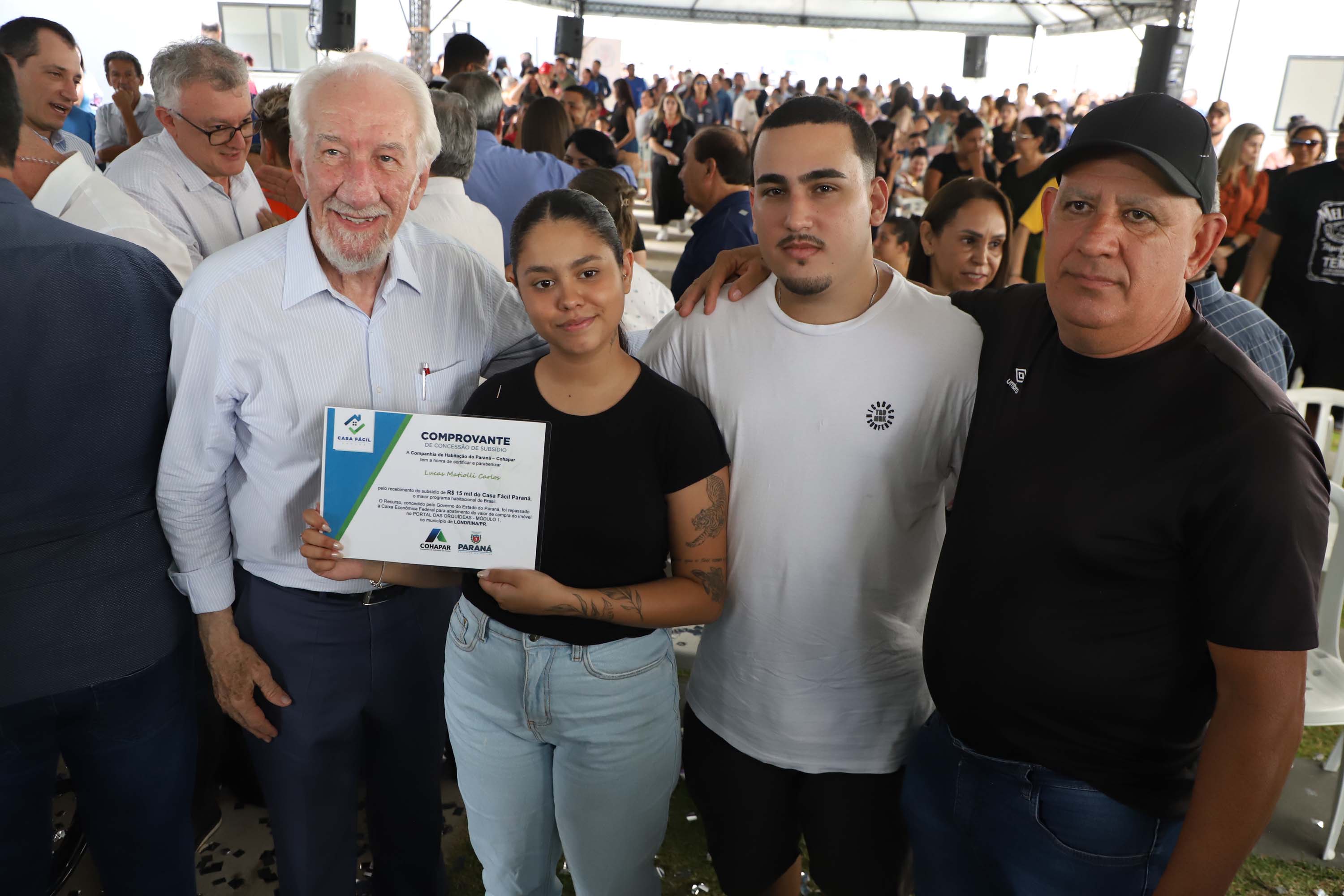 Programa Casa Fácil: vice-governador entrega residencial com 240 unidades em Londrina