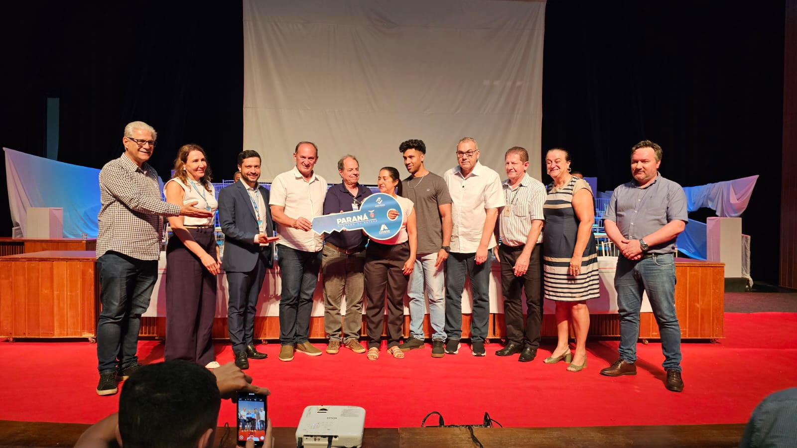 Aporte de R$ 1,1 milhão em recursos estaduais garante entrega de residencial com 84 moradias em Toledo