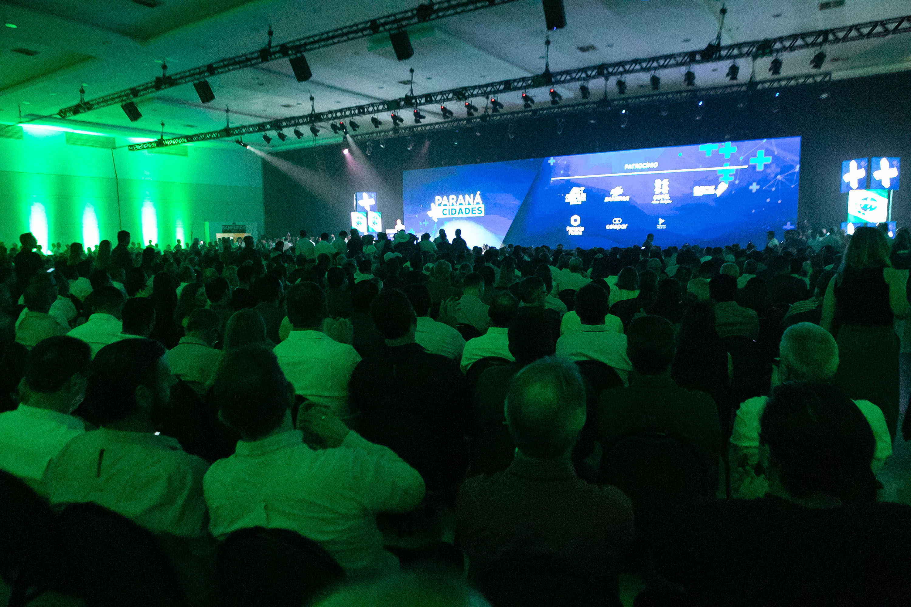 Governador destaca parceria com municípios na abertura do Paraná Mais Cidades