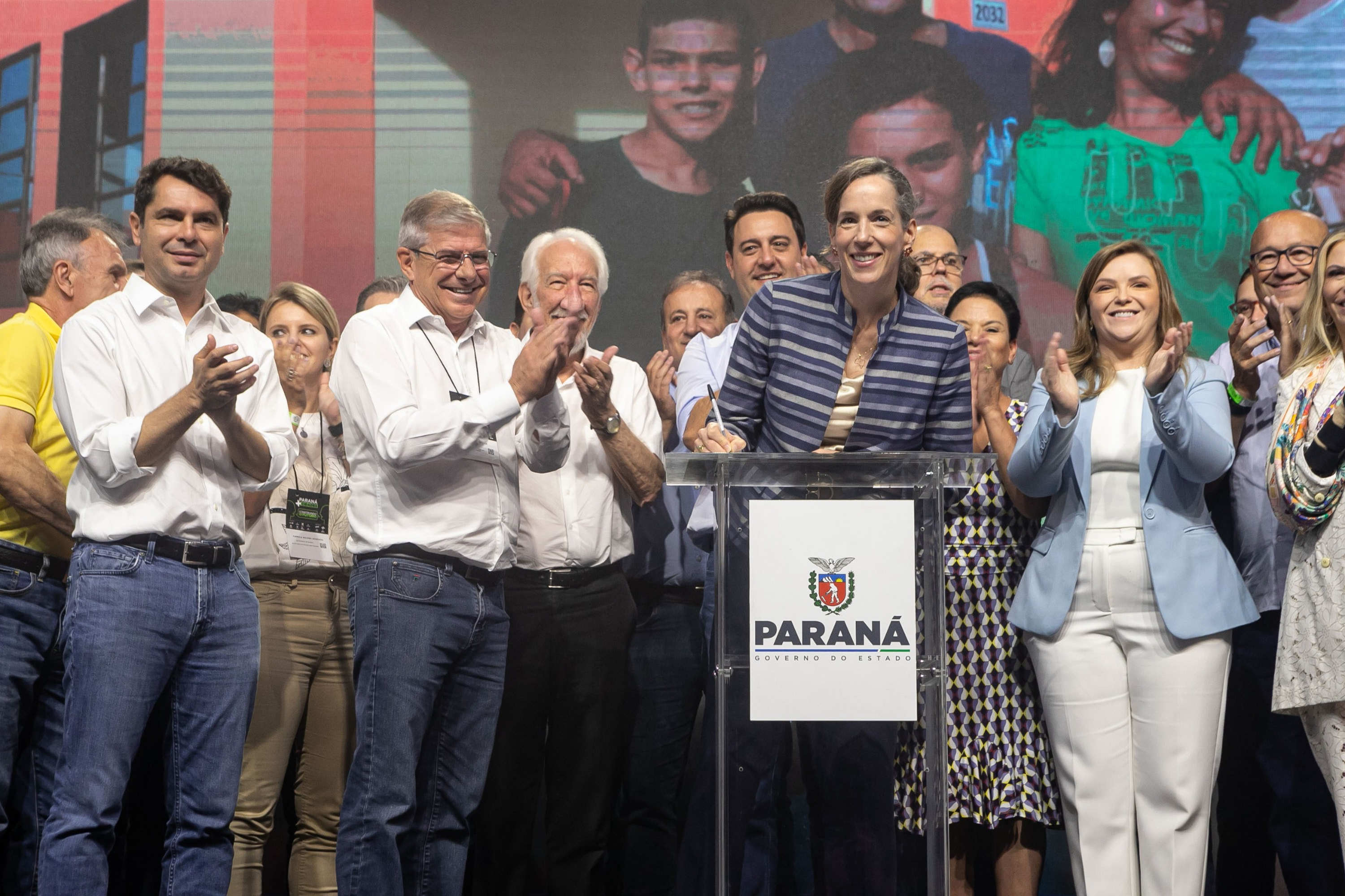 Paraná vai investir mais de R$ 1 bilhão para a construção de 6 mil casas a famílias vulneráveis