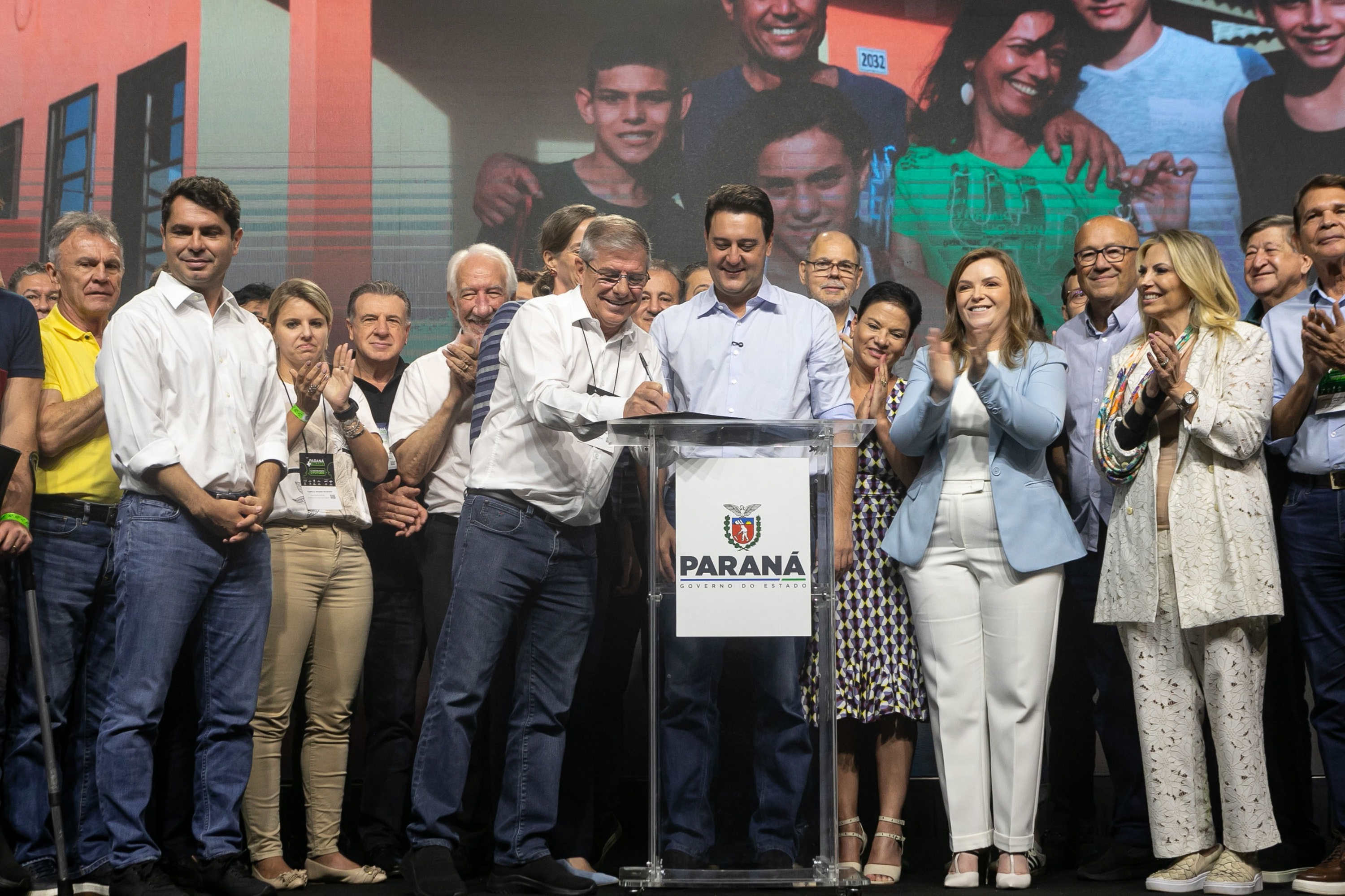 Paraná vai investir mais de R$ 1 bilhão para a construção de 6 mil casas a famílias vulneráveis