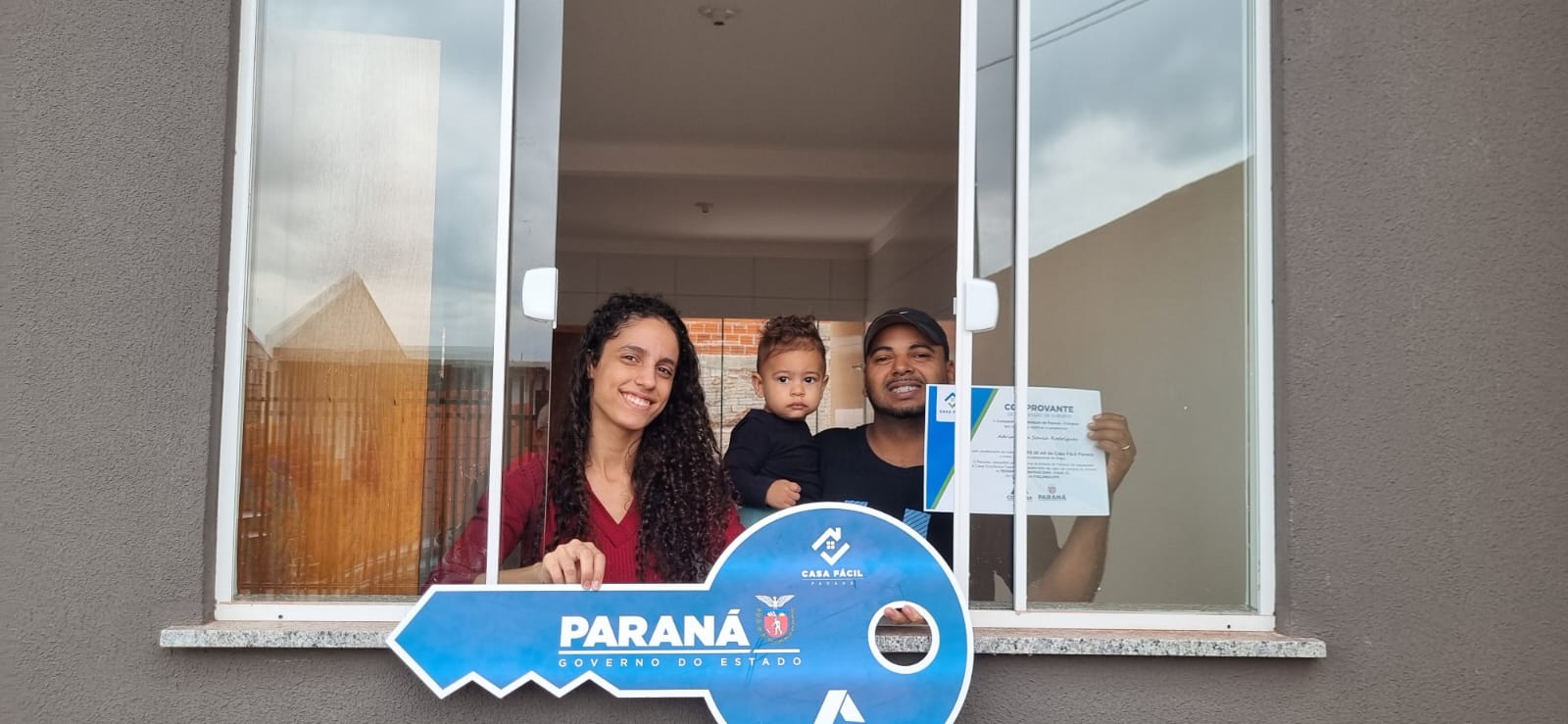 56 famílias de Paiçandu recebem as chaves da casa própria com a ajuda do Casa Fácil Paraná