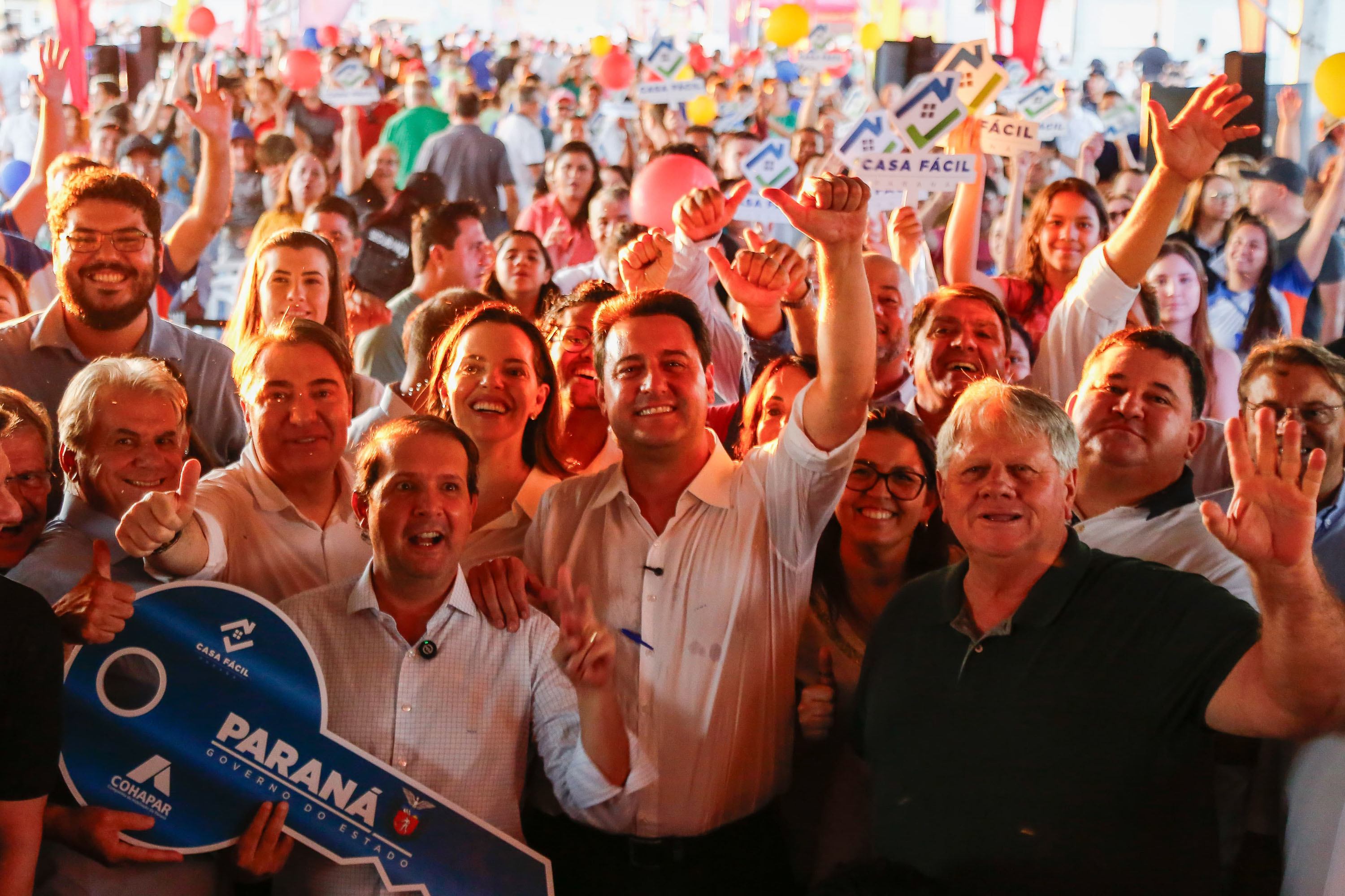 Governador inaugura bairro planejado com 371 casas em Assis Chateubriand