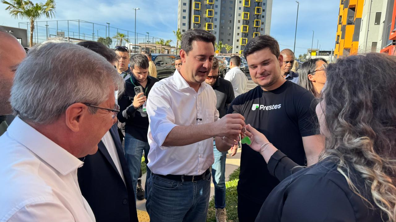 Sonho realizado: governador entrega residencial com 528 apartamentos em Guarapuava