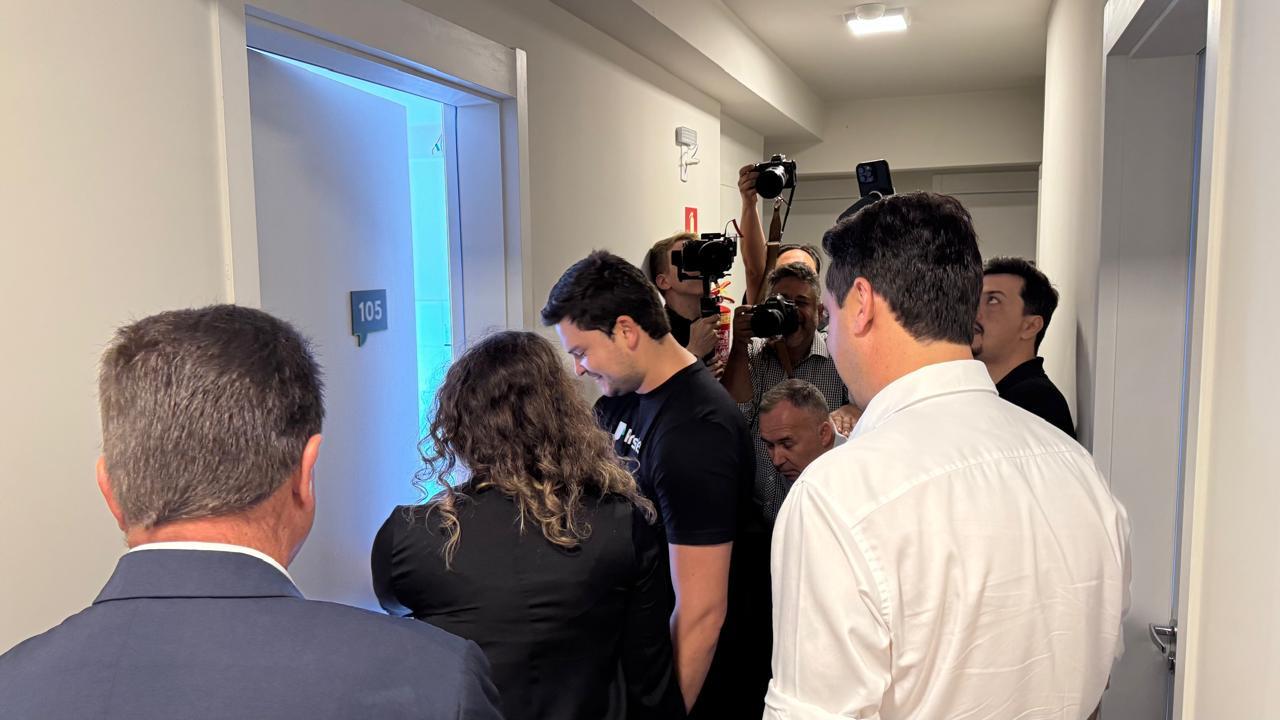 Sonho realizado: governador entrega residencial com 528 apartamentos em Guarapuava