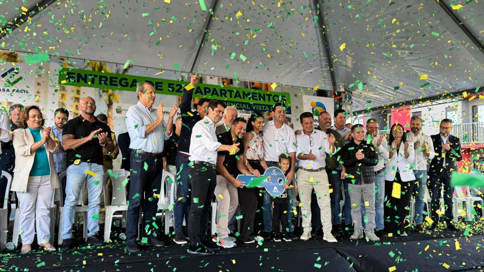 Sonho realizado: governador entrega residencial com 528 apartamentos em Guarapuava