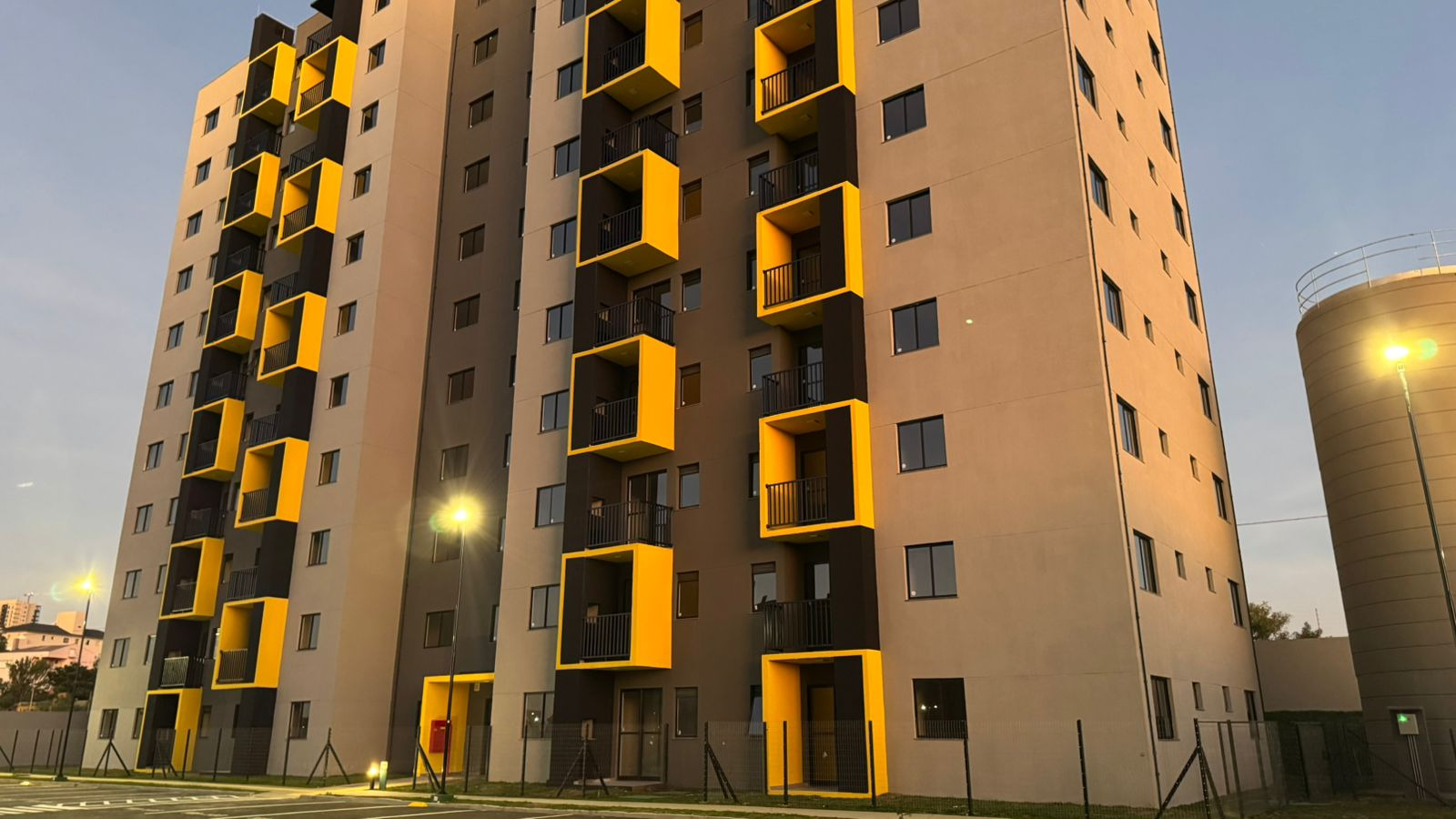 Sonho realizado: governador entrega residencial com 528 apartamentos em Guarapuava