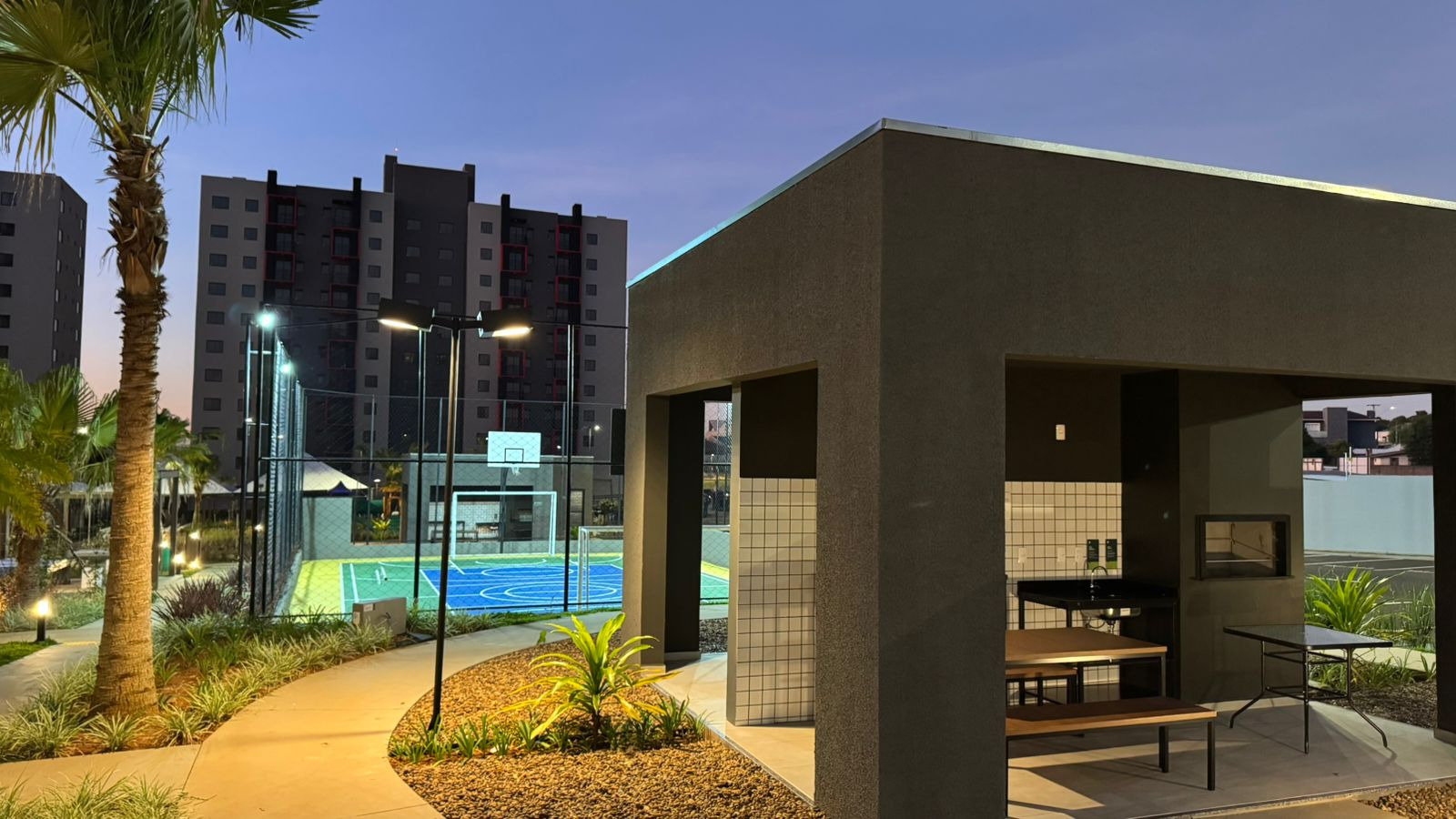 Sonho realizado: governador entrega residencial com 528 apartamentos em Guarapuava