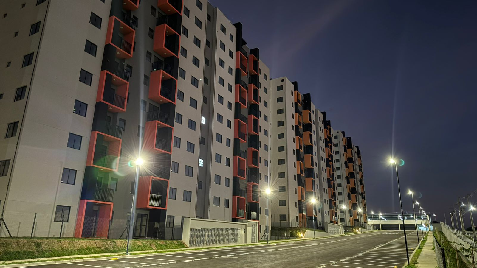 Sonho realizado: governador entrega residencial com 528 apartamentos em Guarapuava