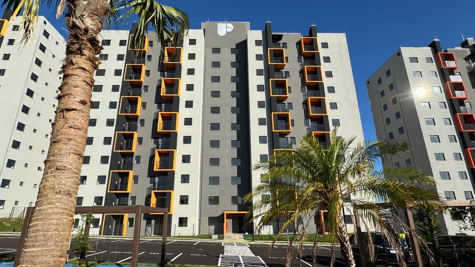 Sonho realizado: governador entrega residencial com 528 apartamentos em Guarapuava