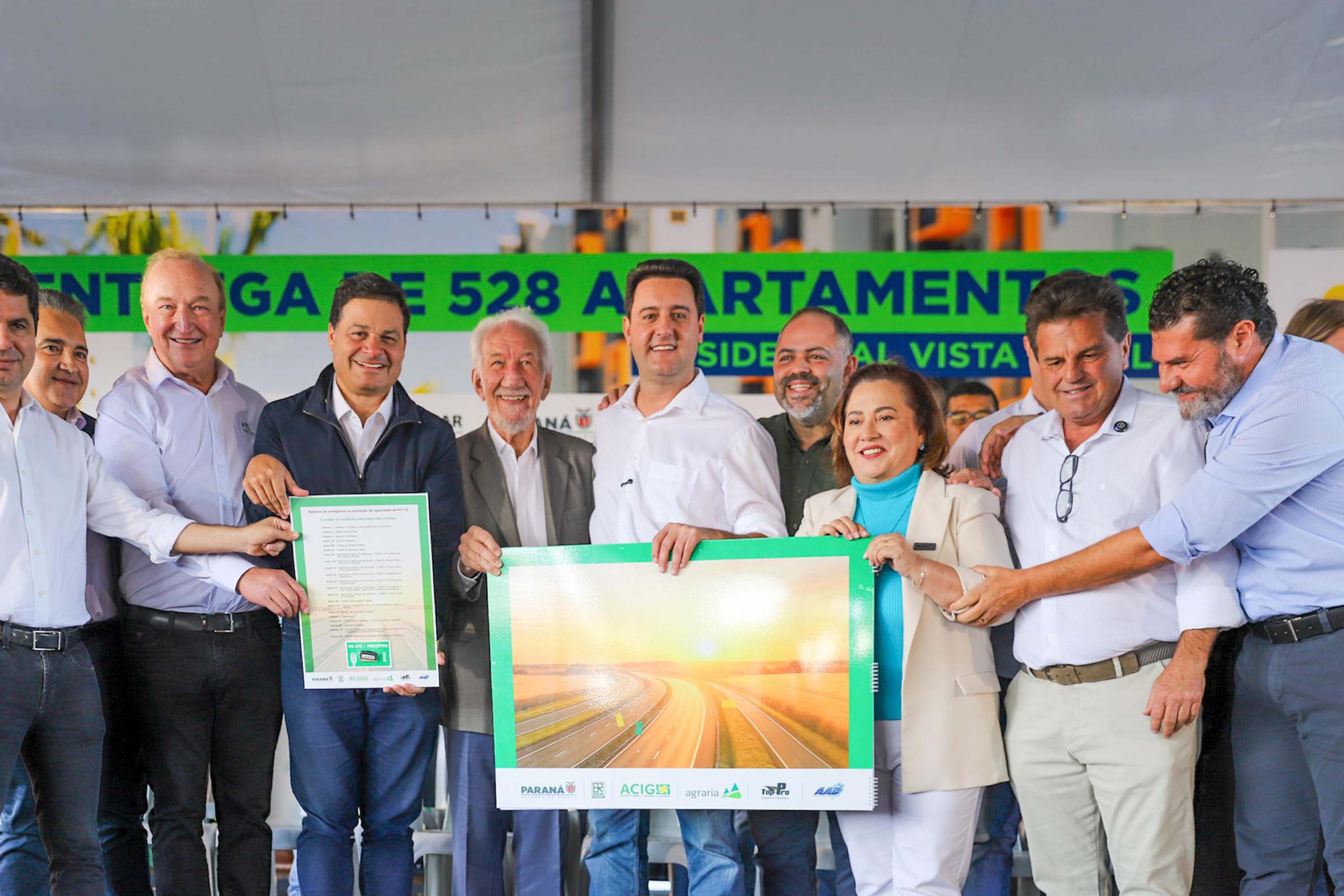 Sonho realizado: governador entrega residencial com 528 apartamentos em Guarapuava