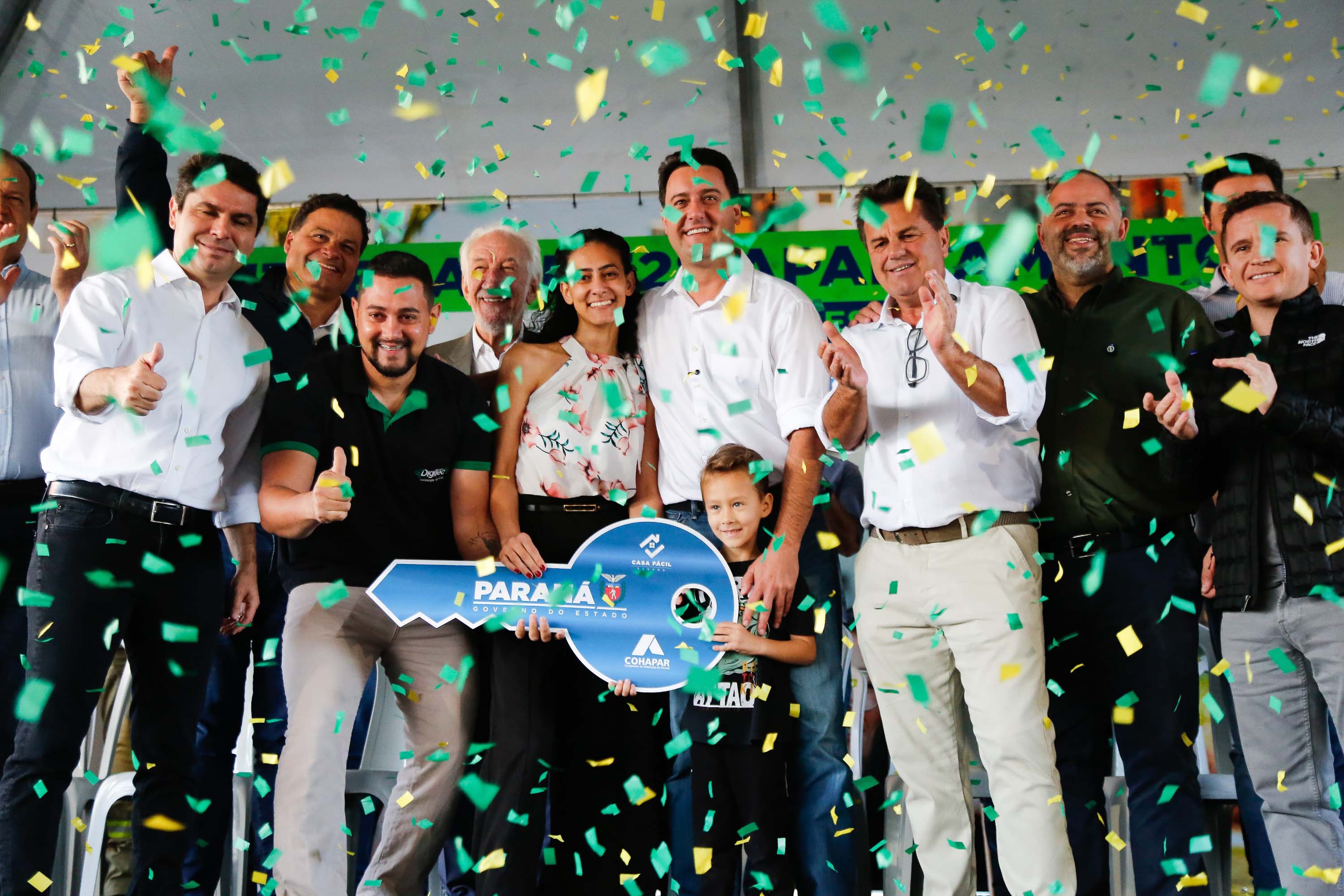 Sonho realizado: governador entrega residencial com 528 apartamentos em Guarapuava
