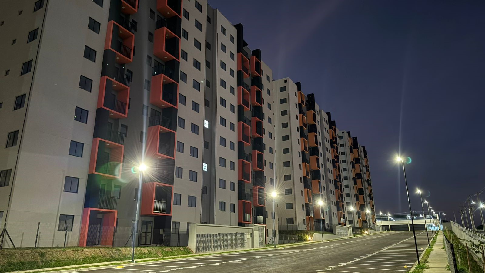 Sonho realizado: governador entrega residencial com 528 apartamentos em Guarapuava