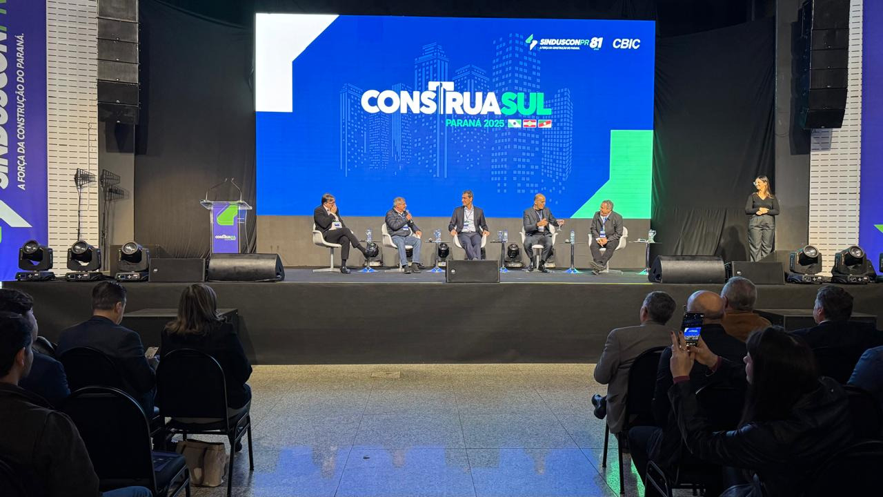 Presidente da Cohapar participa de painel sobre Habitação de Interesse Social no Construa Sul