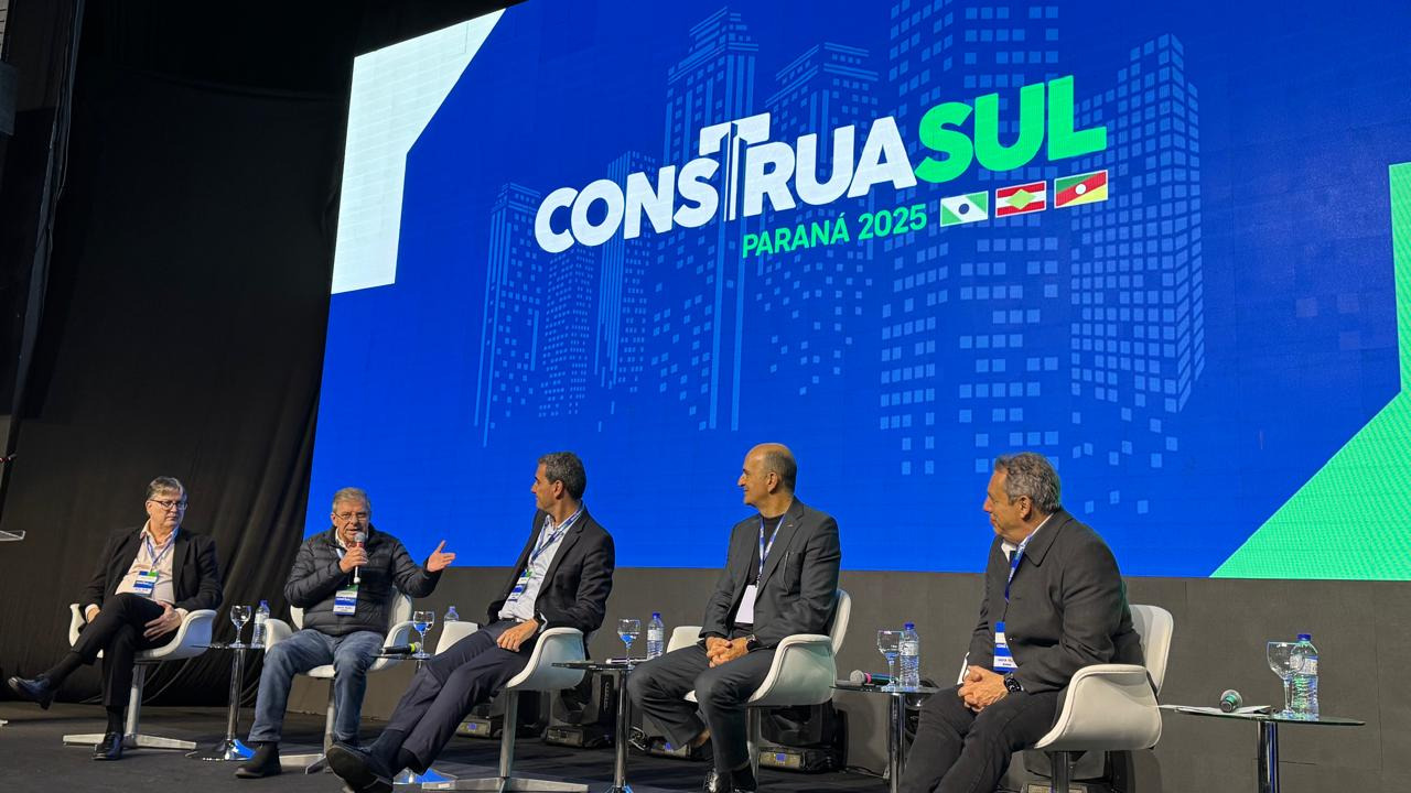 Presidente da Cohapar participa de painel sobre Habitação de Interesse Social no Construa Sul