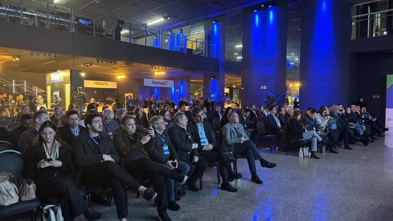 Presidente da Cohapar participa de painel sobre Habitação de Interesse Social no Construa Sul