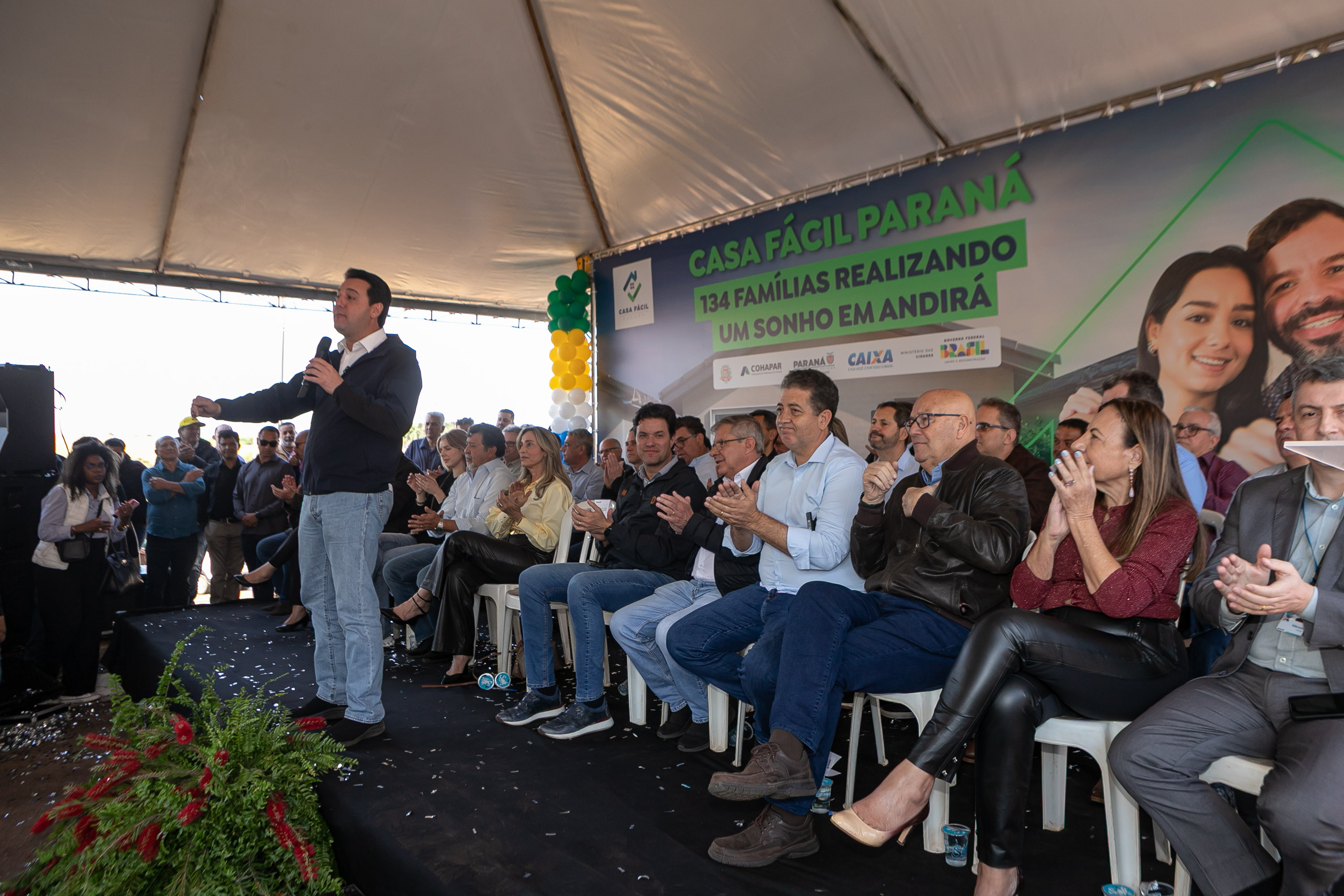 Com ajuda do Estado, 134 famílias de Andirá conquistam a casa própria