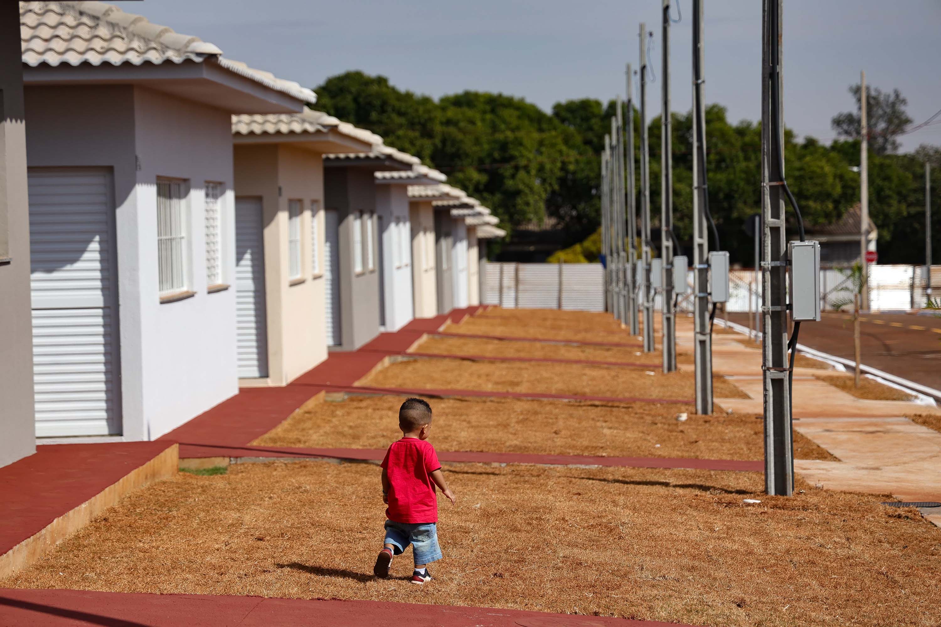 Casa Fácil: governador entrega residencial com 84 moradias em Paiçandu