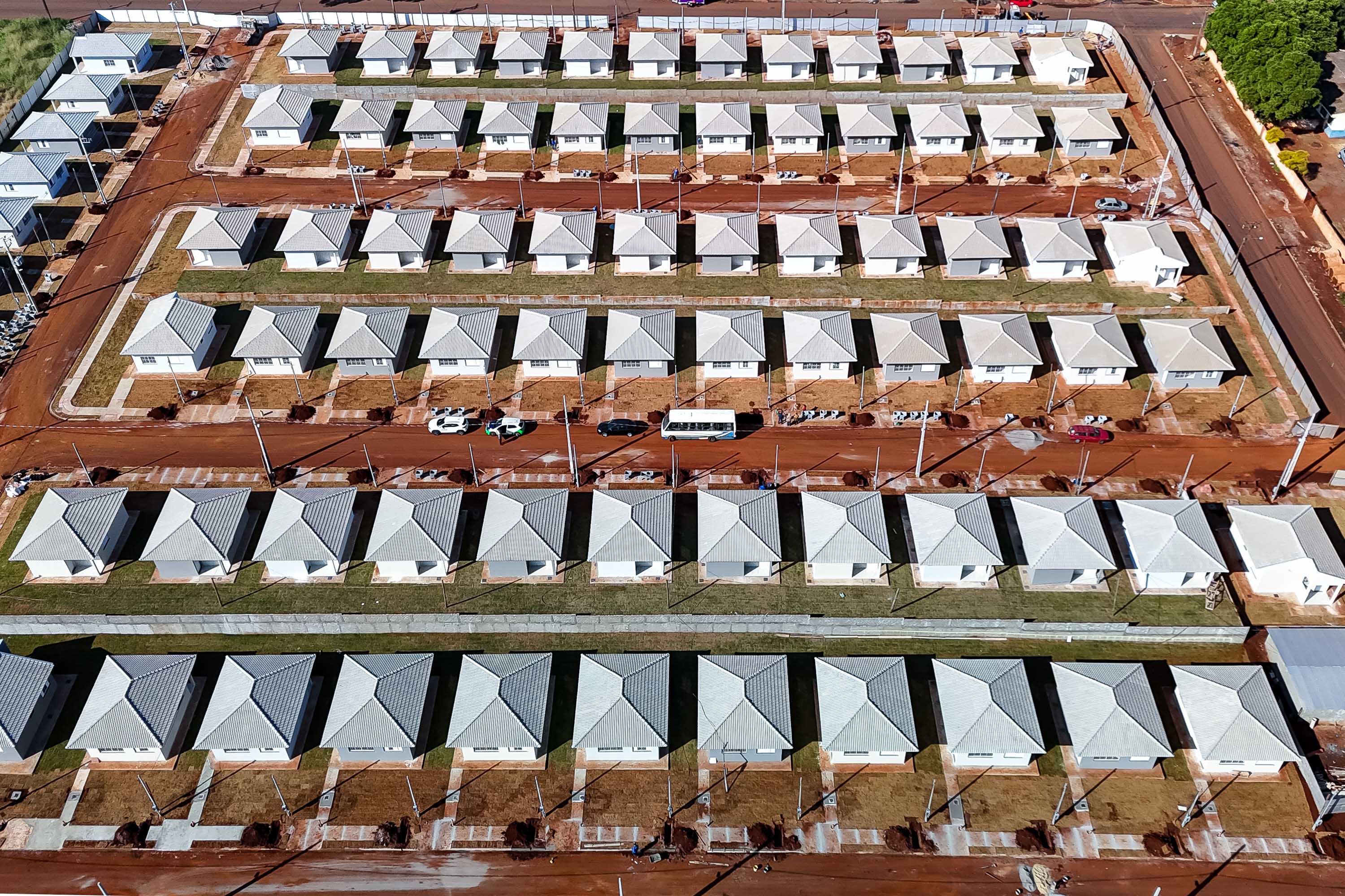 Casa Fácil: governador entrega residencial com 84 moradias em Paiçandu