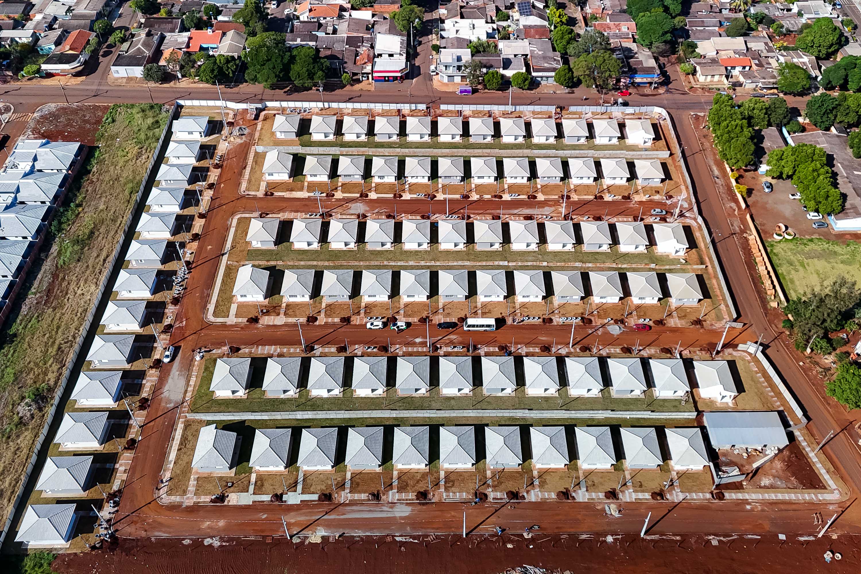 Casa Fácil: governador entrega residencial com 84 moradias em Paiçandu