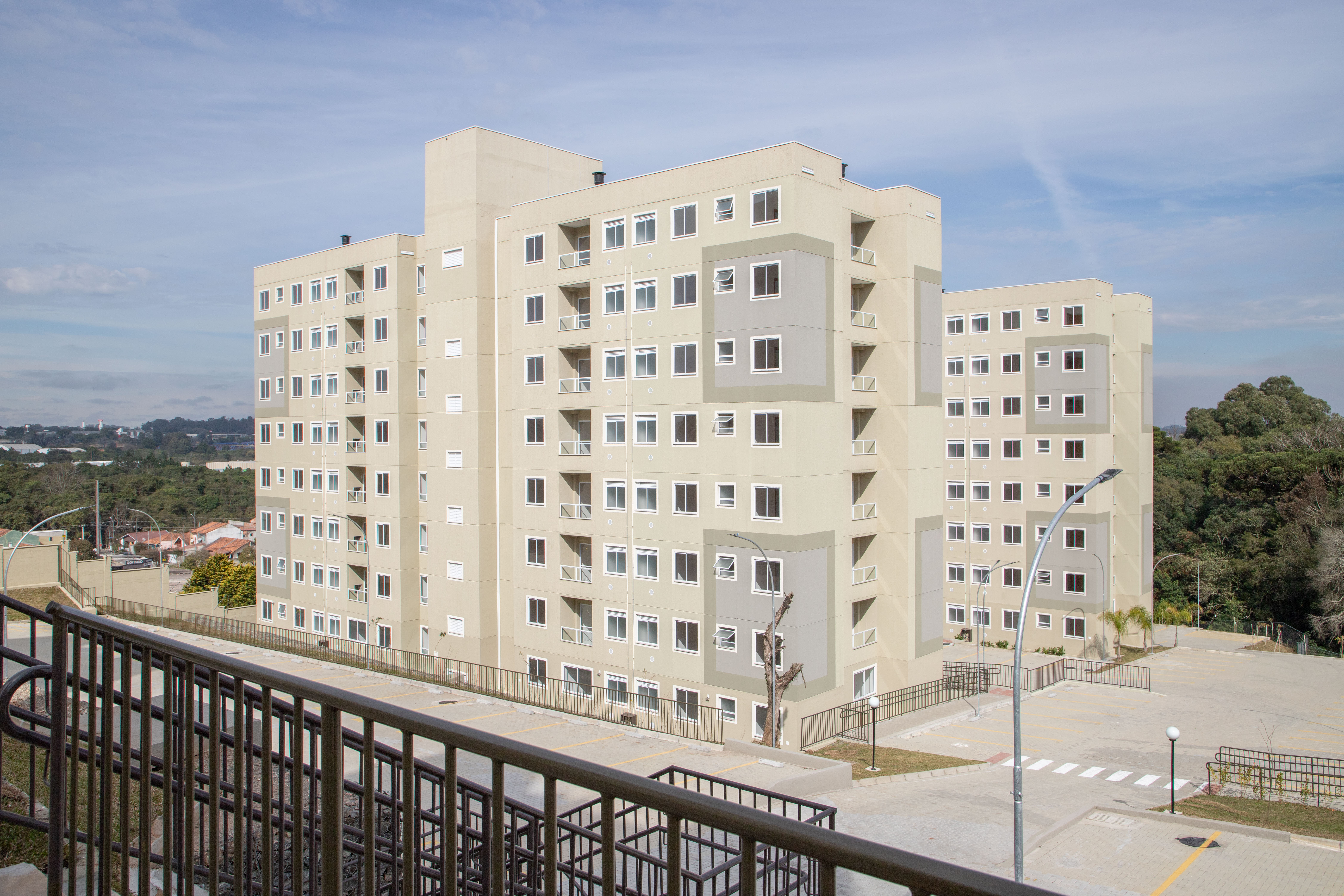 Entrega de dois módulos do Residencial Cores de Outono beneficia 256 famílias na capital