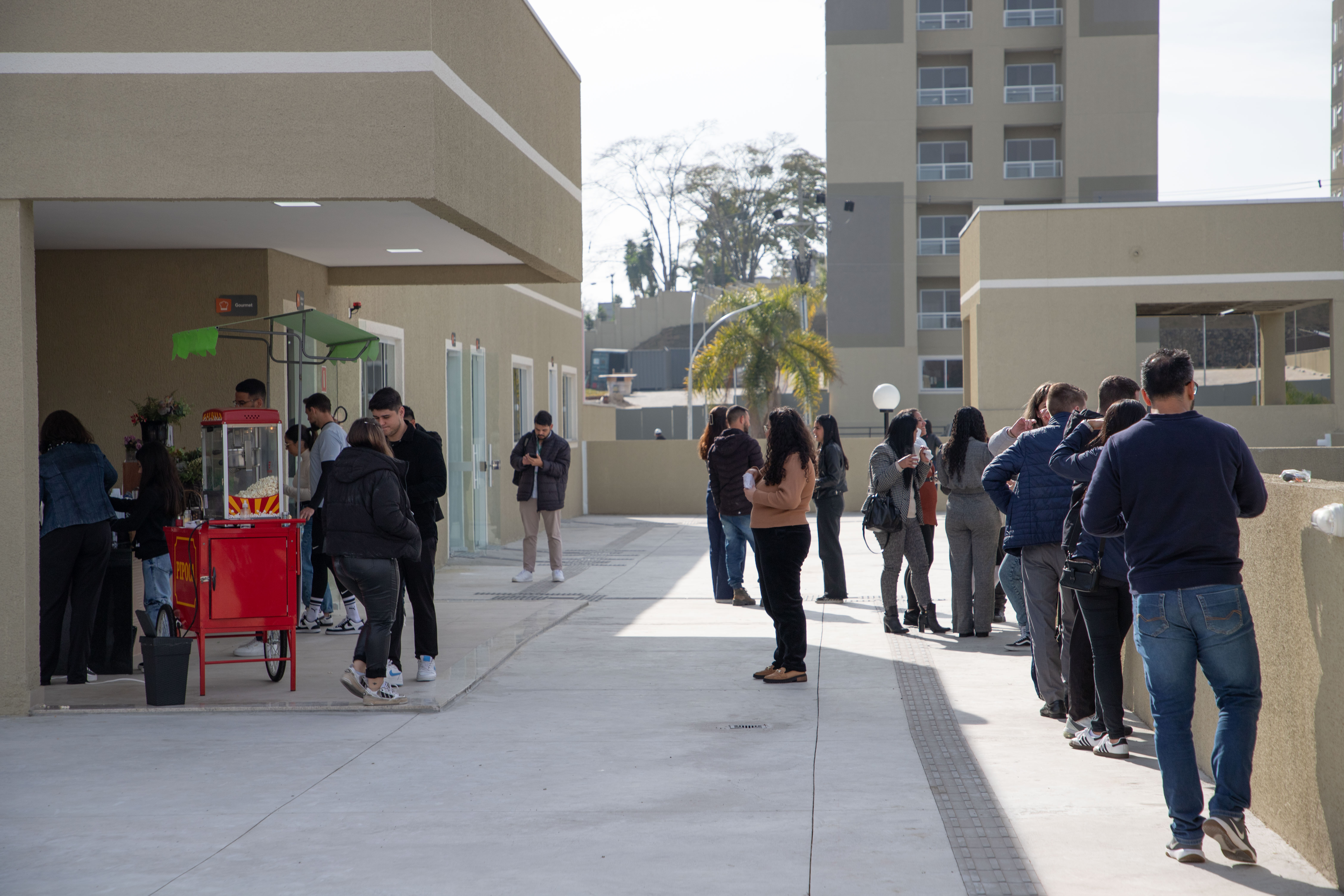 Entrega de dois módulos do Residencial Cores de Outono beneficia 256 famílias na capital