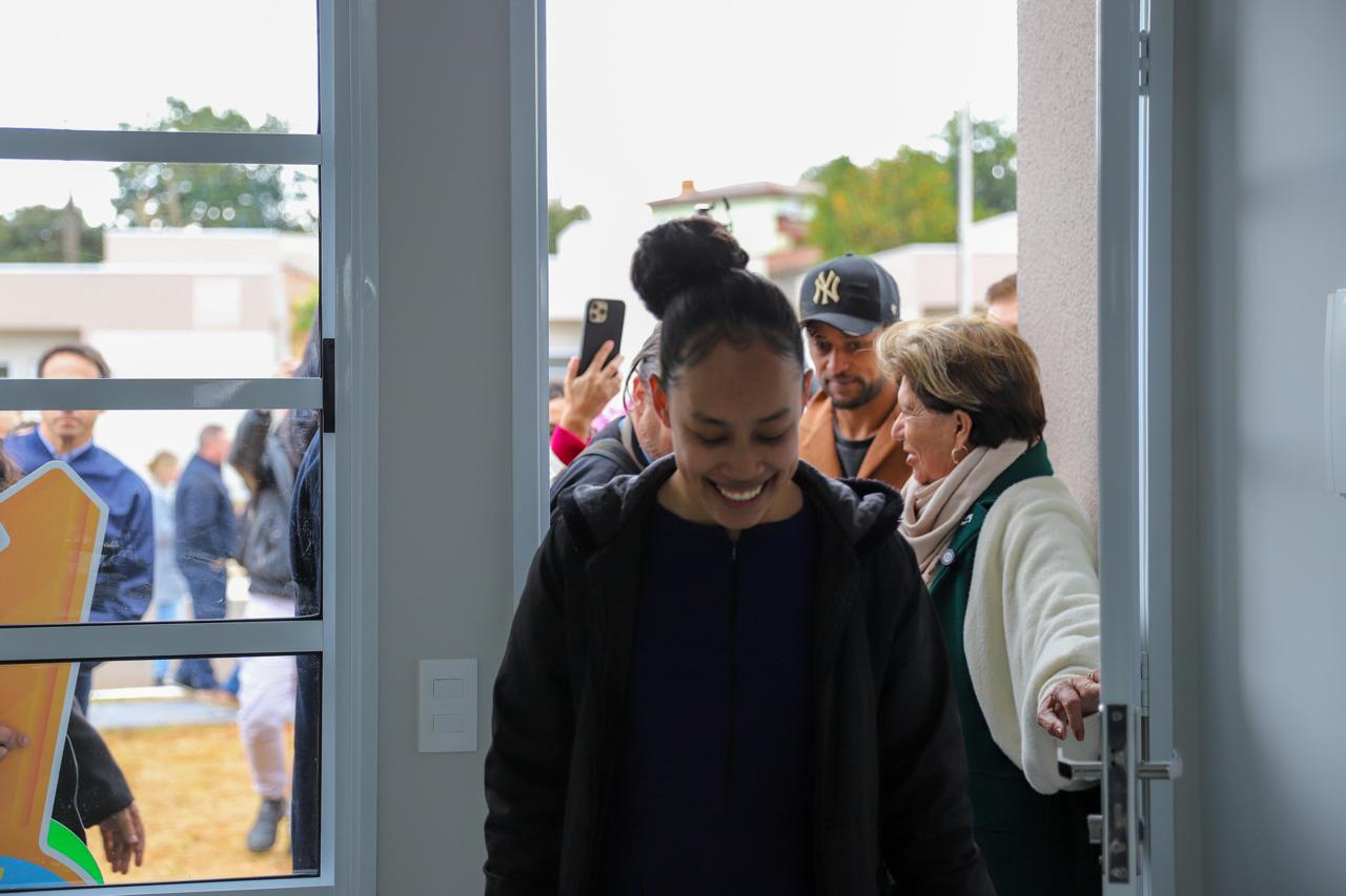 Erguido com apoio do Estado, bairro planejado de Ponta Grossa recebe 293 moradores