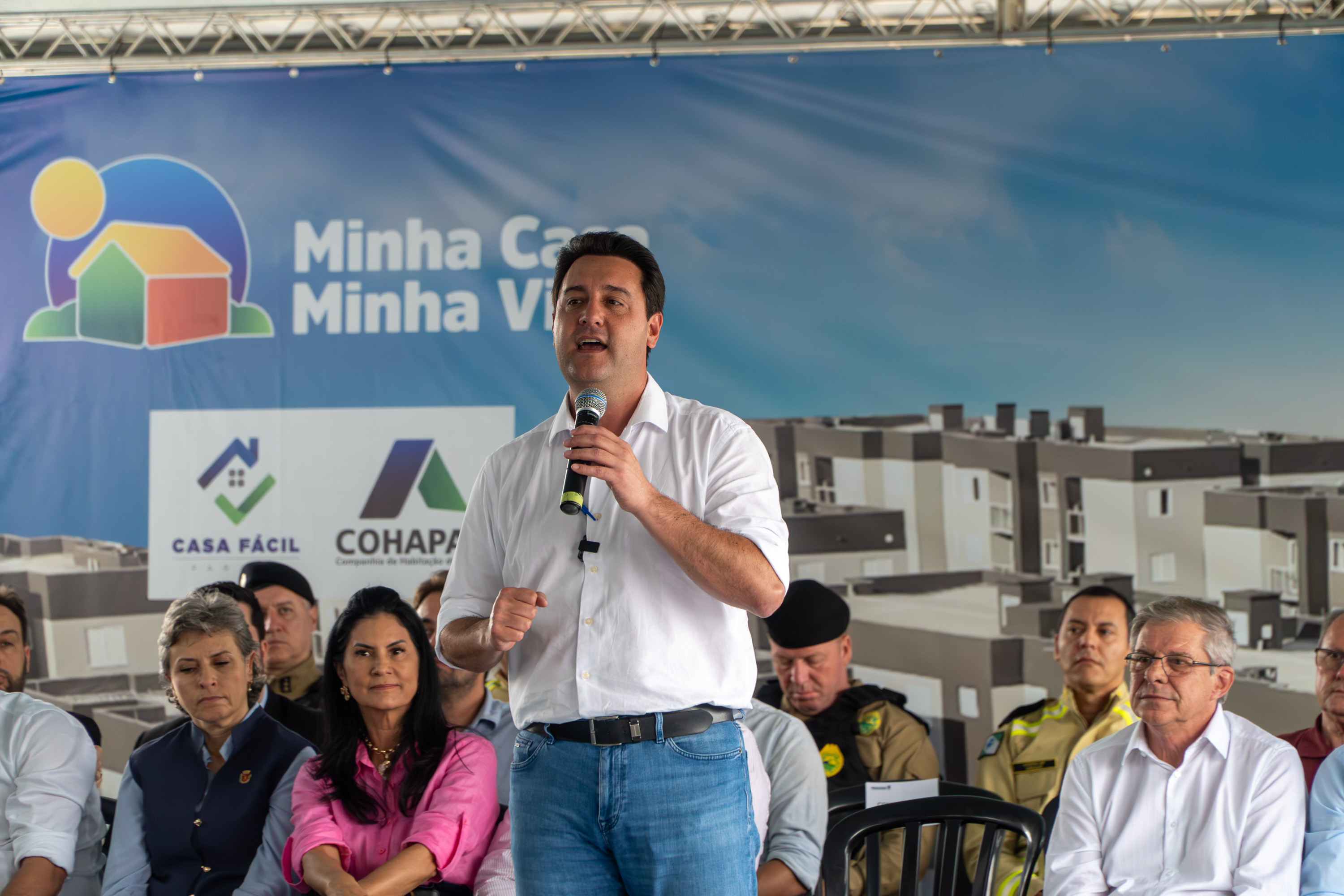 Com nova entrega, Casa Fácil Paraná já beneficiou 6,1 mil famílias de Maringá