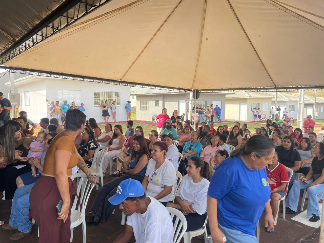 Com recursos do Estado, Cohapar entrega novo residencial no município de Quinta do Sol