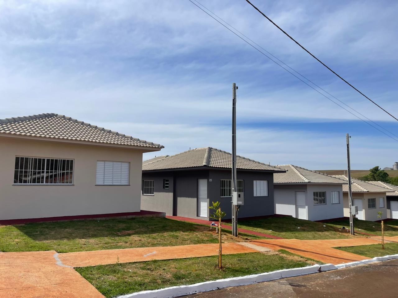Com recursos do Estado, Cohapar entrega novo residencial no município de Quinta do Sol