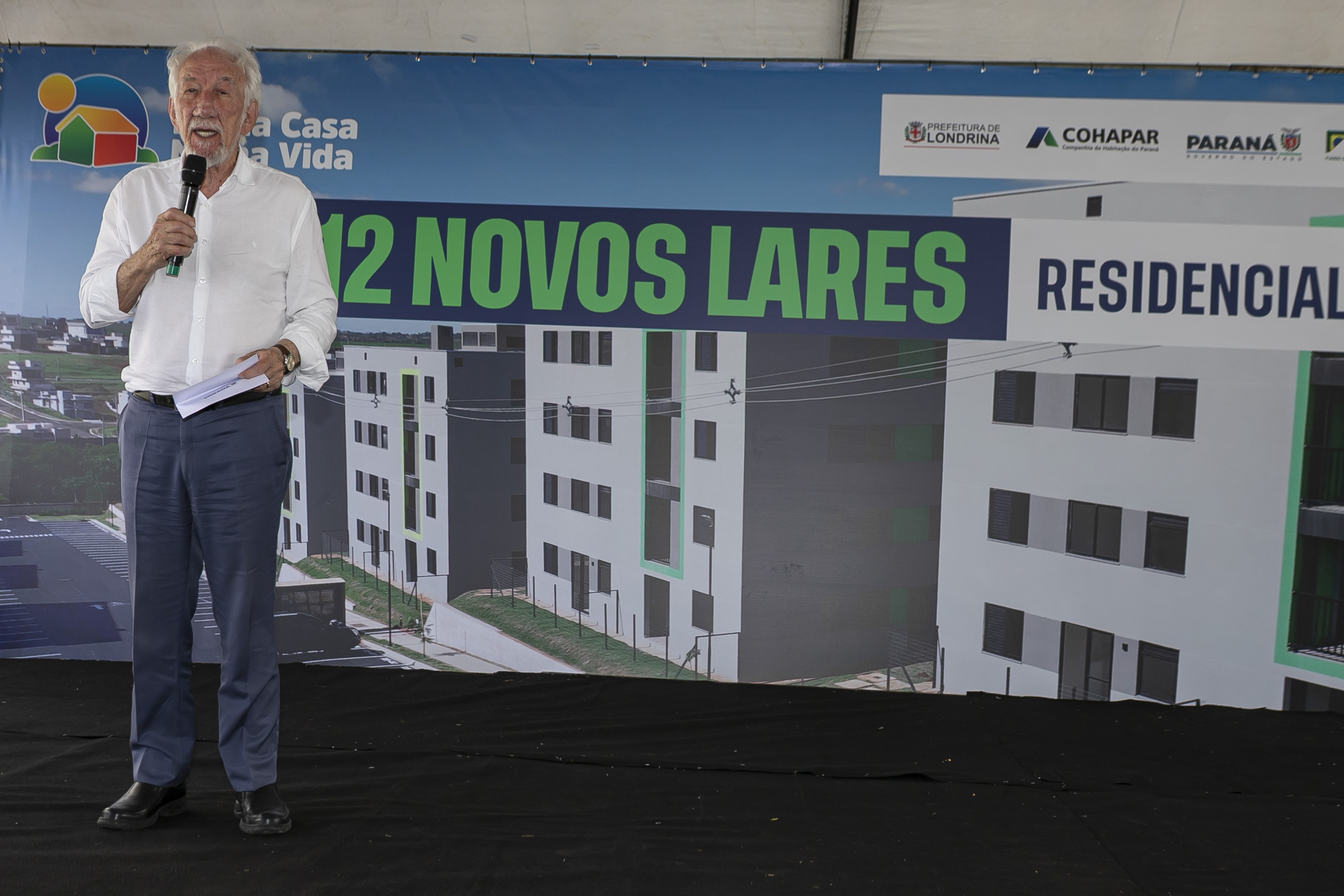 Com apoio do Estado, 512 famílias de Londrina passam a viver em casa própria