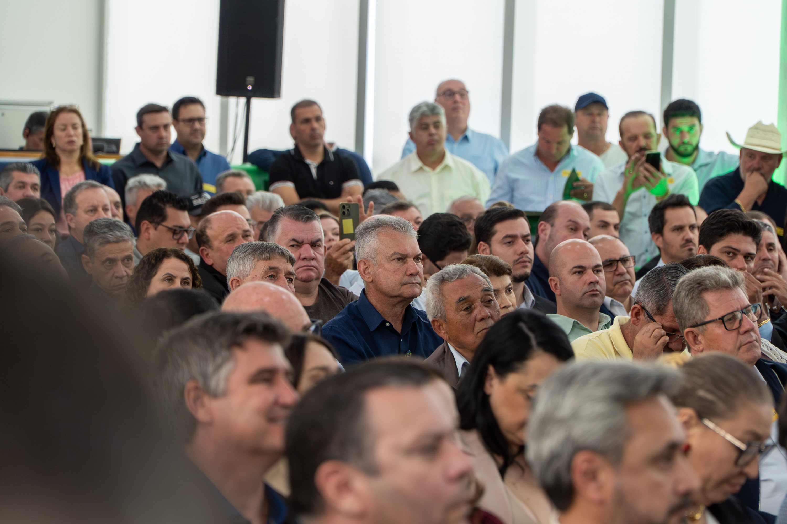 Governador anuncia R$ 533 milhões para construção de casas em 324 municípios