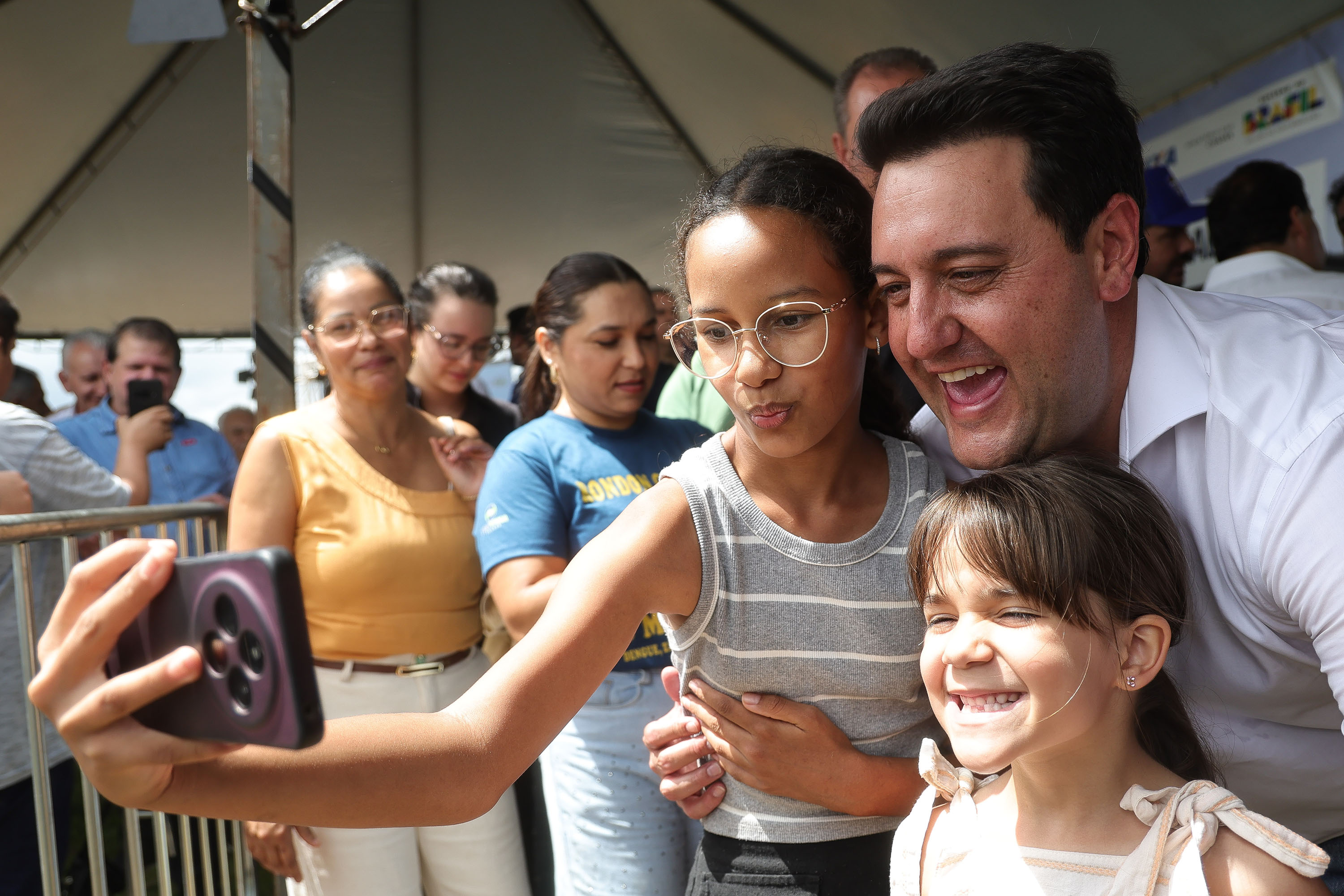 Com subsídio do Estado, Ratinho Junior entrega casas a 103 famílias de Rondon