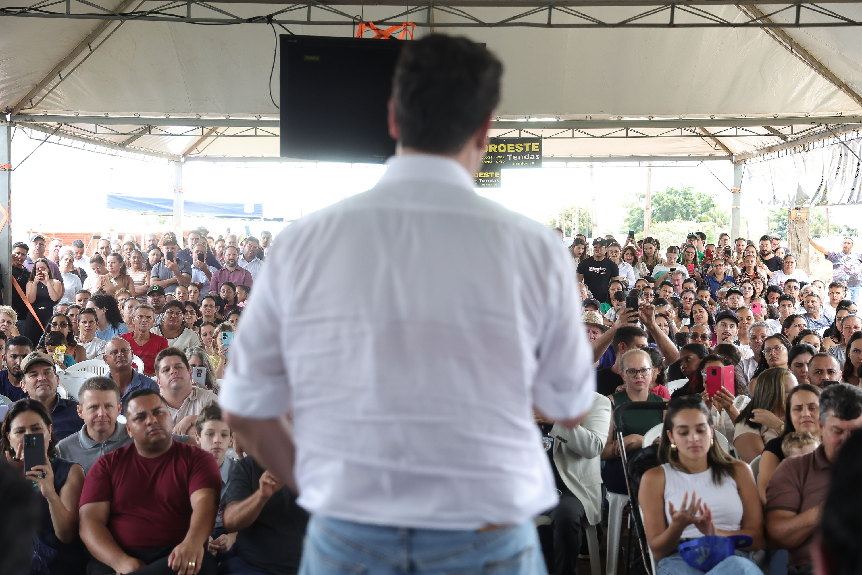 Com subsídio do Estado, Ratinho Junior entrega casas a 103 famílias de Rondon