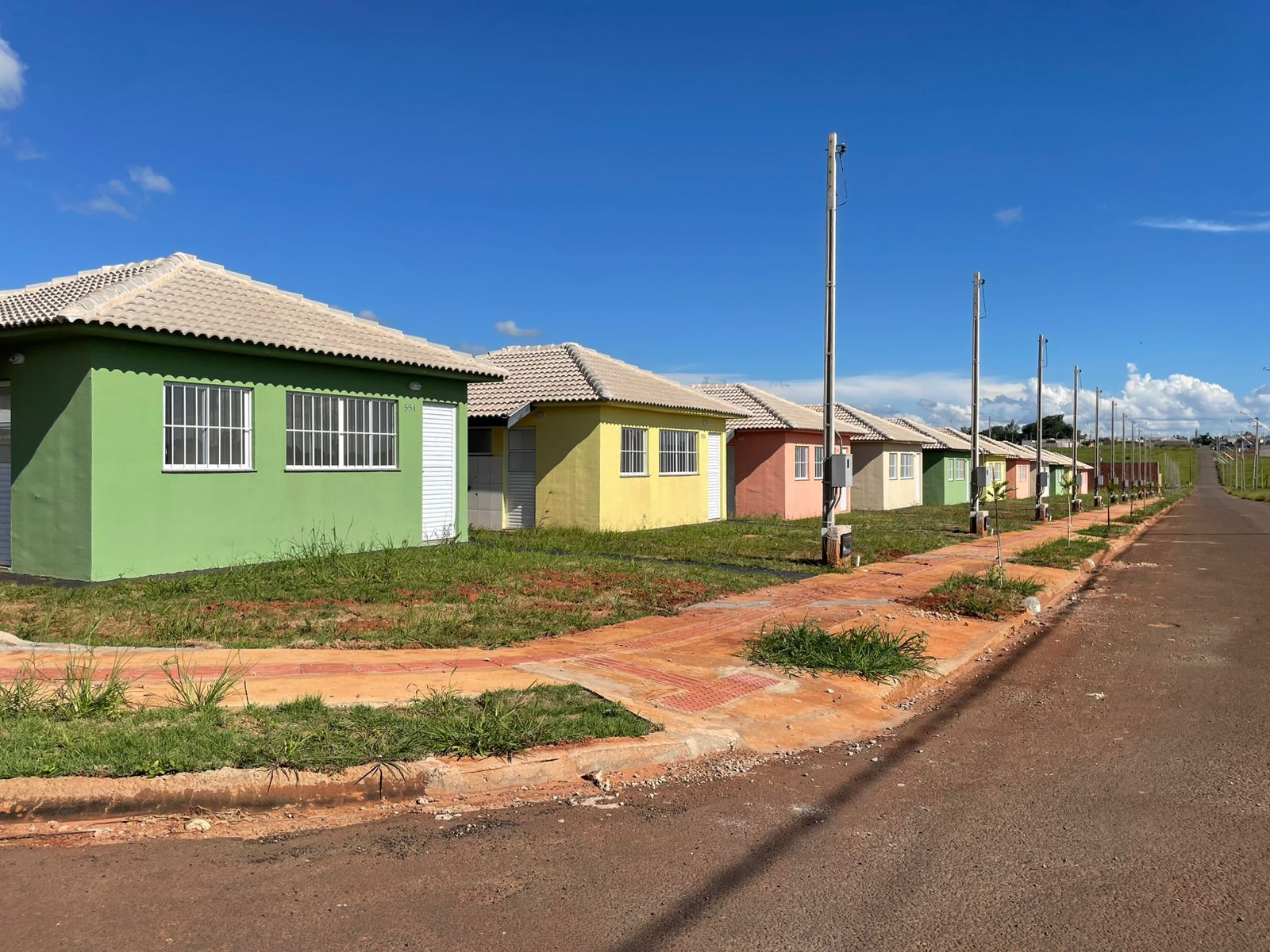 Recursos estaduais ajudam famílias de Jaguapitã na conquista da casa própria