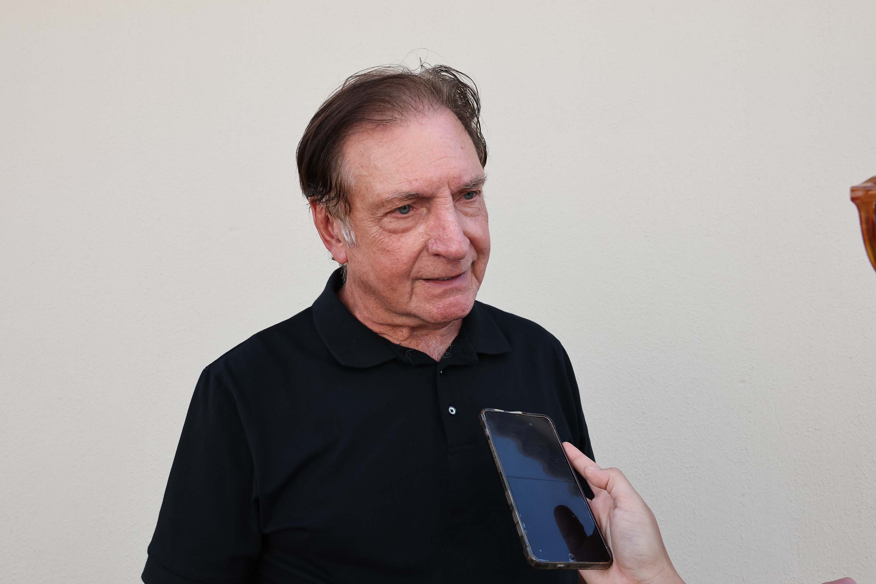 Governador entrega moradias e anuncia R$ 36,2 milhões para estradas rurais em Terra Rica