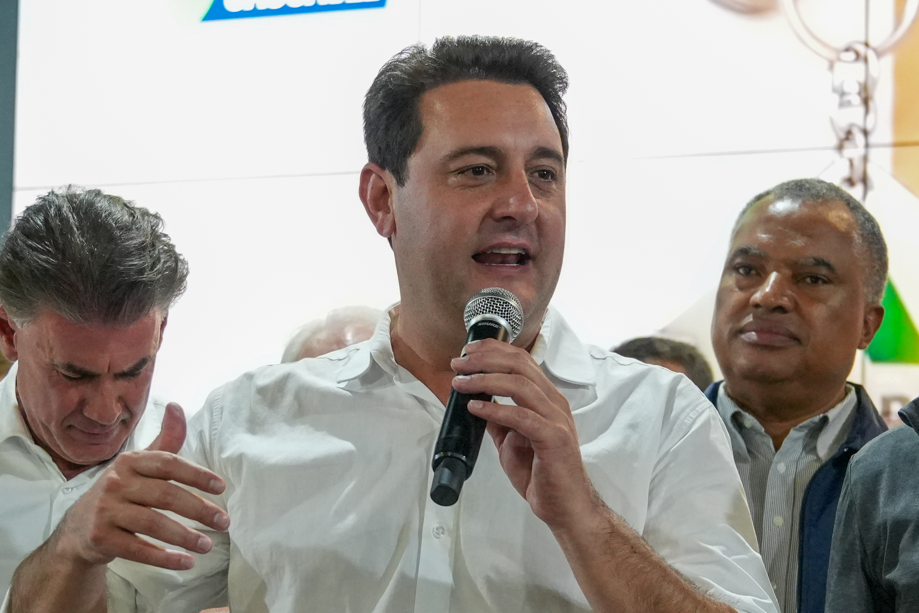 Governador autoriza 964 moradias e R$ 242 milhões em investimentos para Cascavel