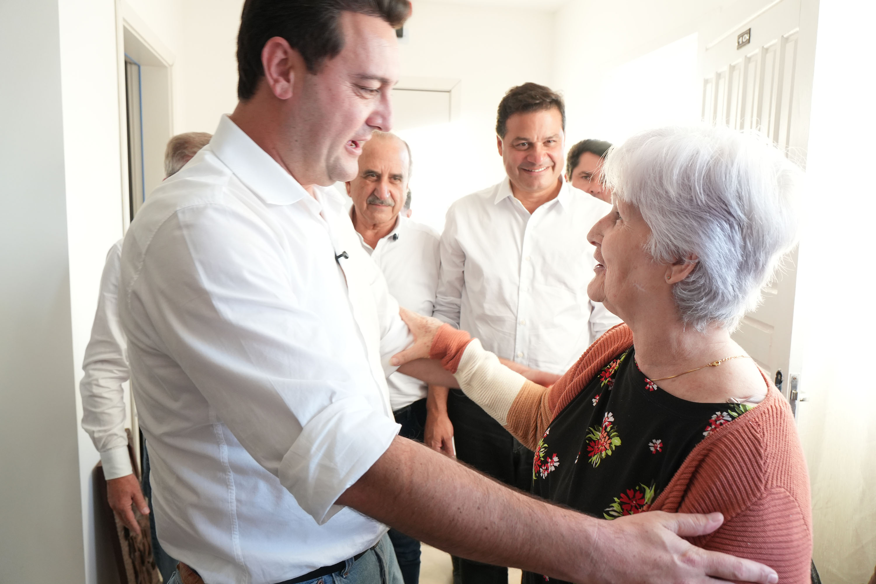 Governador destaca atendimento à terceira idade em visita ao Condomínio do Idoso de Cascavel