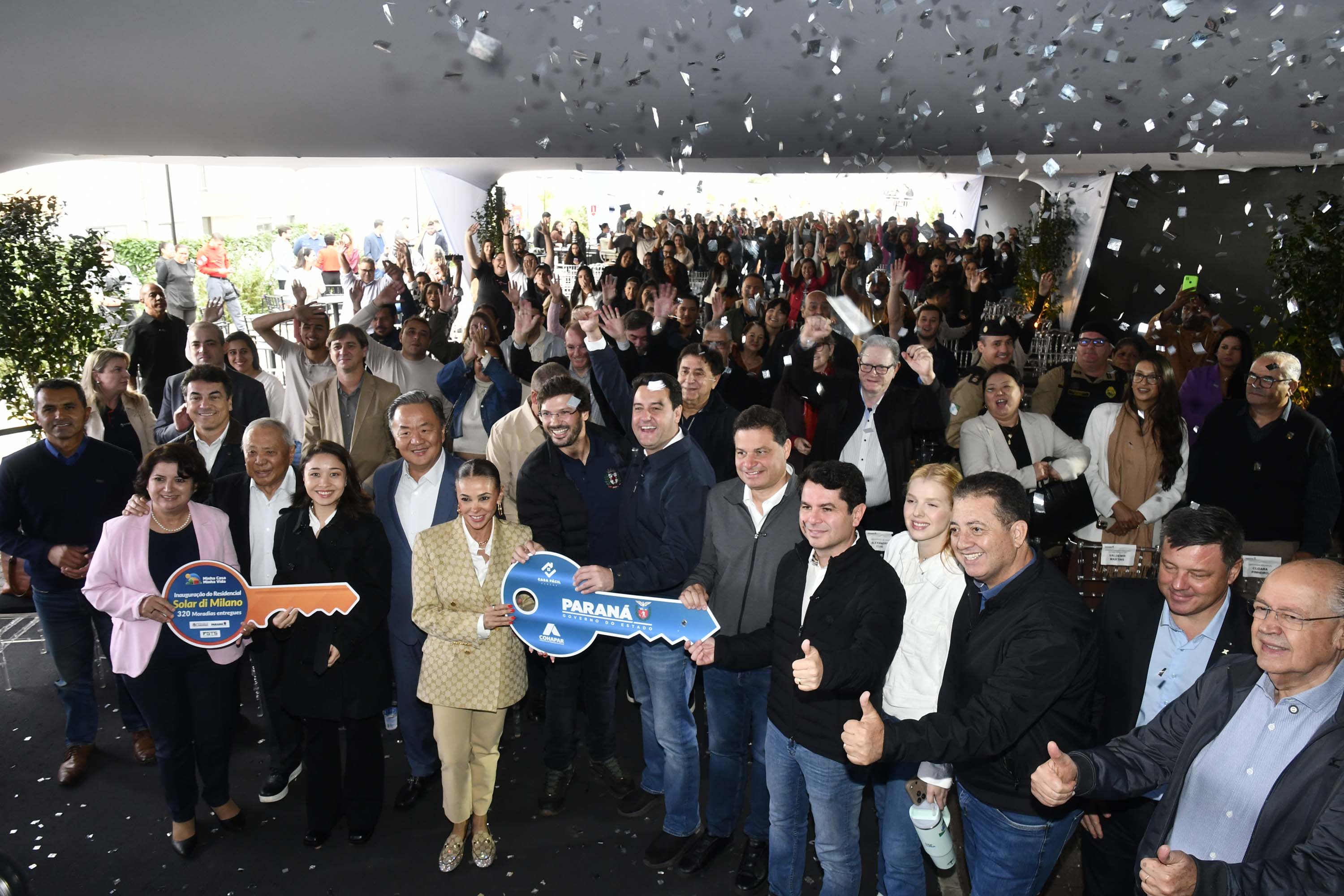 Ratinho Junior inaugura residencial com 320 unidades em Londrina, no Norte do Estado