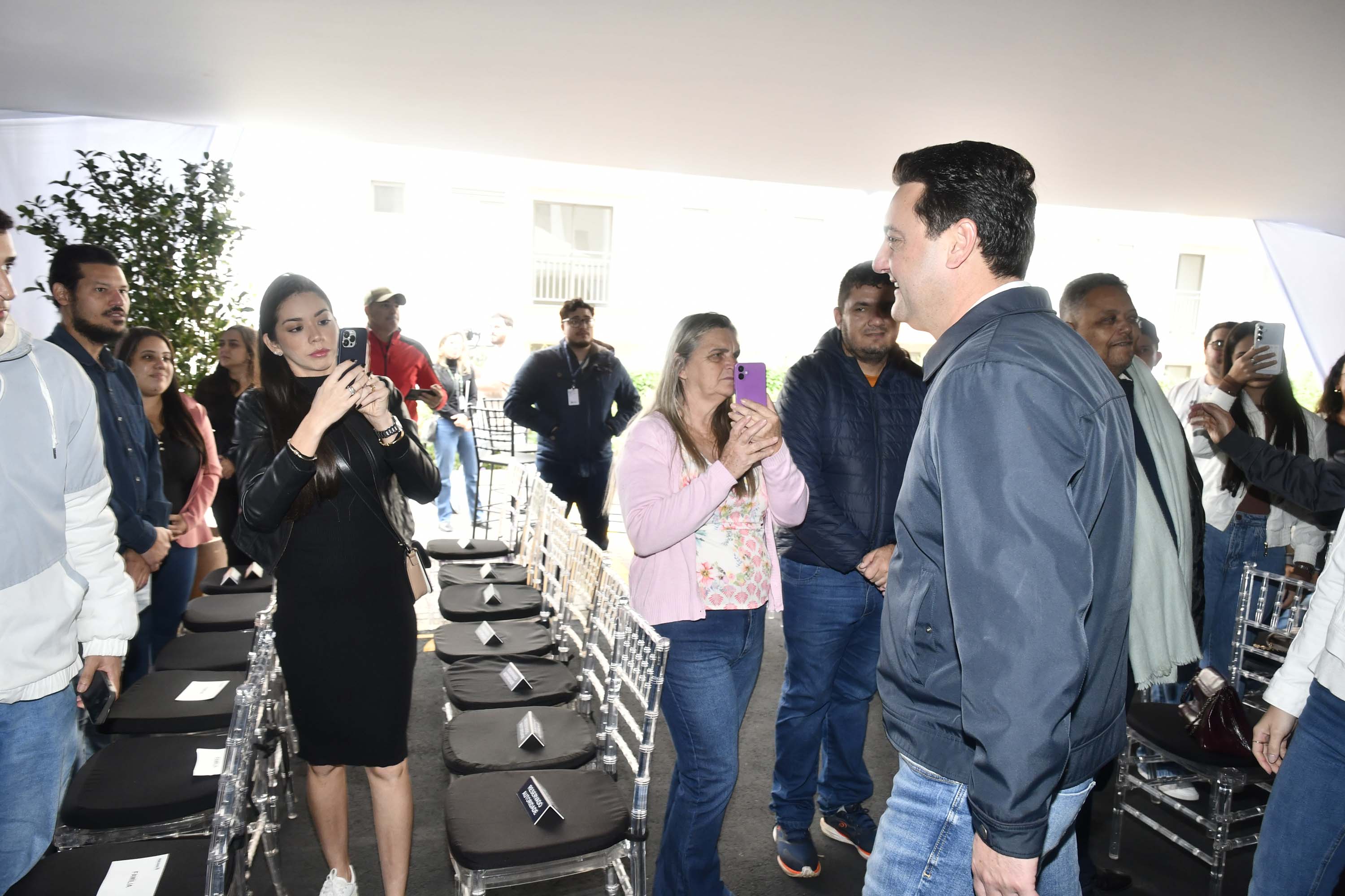 Ratinho Junior inaugura residencial com 320 unidades em Londrina, no Norte do Estado