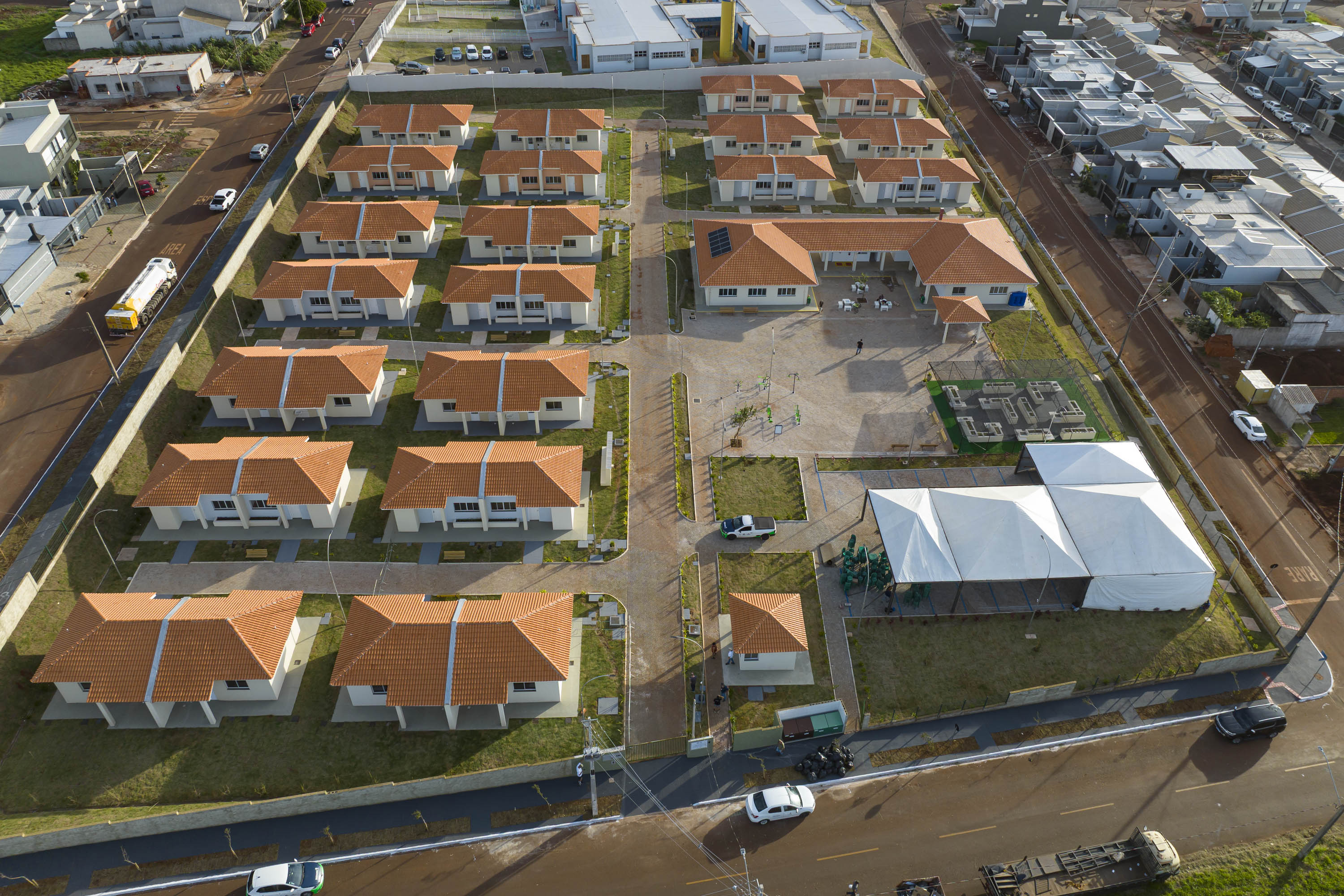Com piscina e aluguel acessível, 9º Condomínio do Idoso é inaugurado em Cascavel