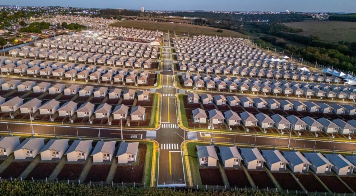 Com apoio do Casa Fácil, 576 famílias recebem as chaves em Assis Chateaubriand