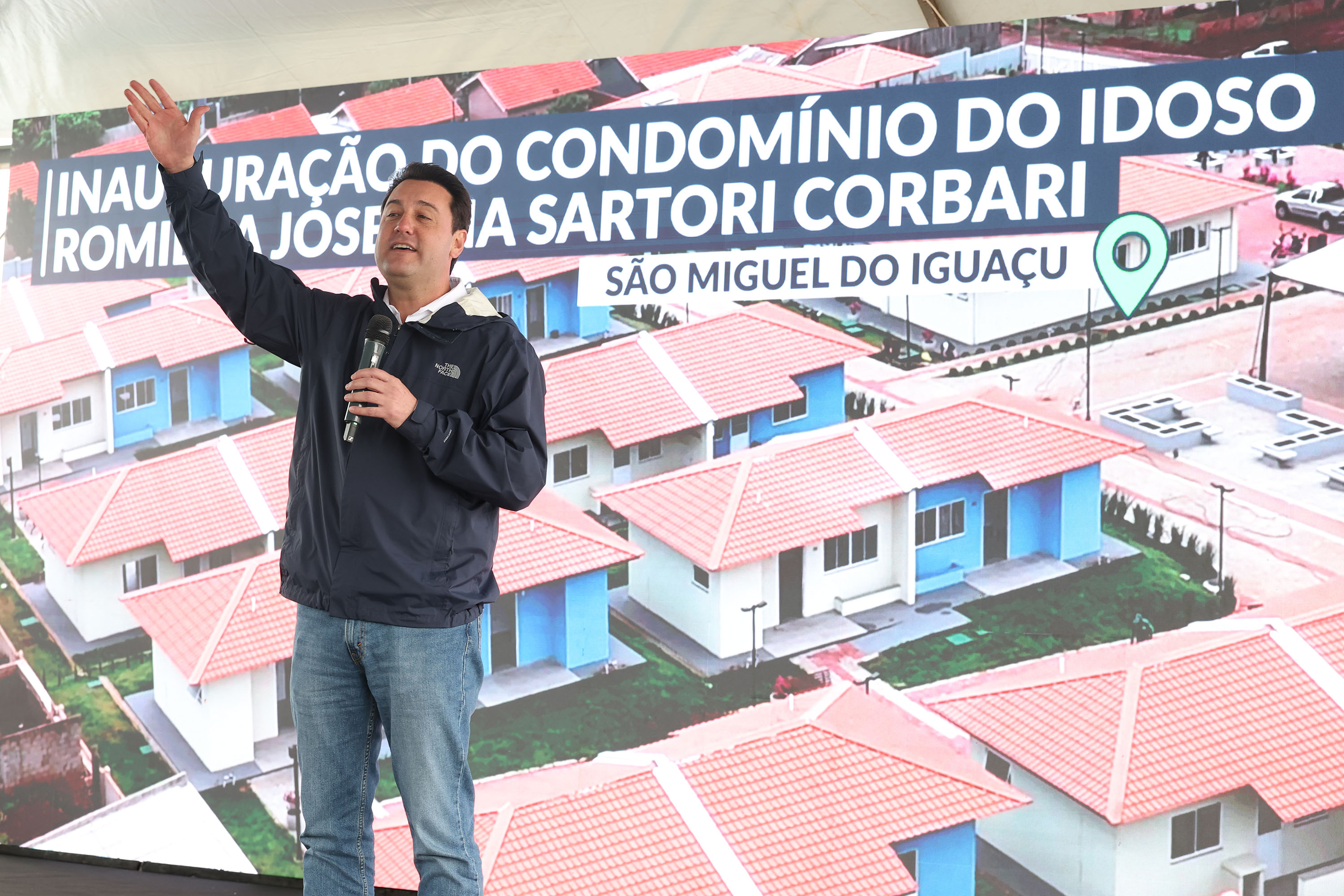 Estado inaugura 10º Condomínio do Idoso em São Miguel do Iguaçu, com 40 casas adaptadas