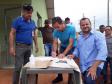 Nesta quarta-feira (18), representantes da Cohapar entregaram as chaves da casa própria para 13 famílias carentes de Quinta do Sol, na região Centro-Oeste do estado. O projeto faz parte de um trabalho integrado da companhia com a Secretaria da Justiça, Família e Trabalho e a prefeitura, com investimentos de R$ 730 mil em recursos do Fundo de Combate à Pobreza, por meio do programa Nossa Gente Paraná. 