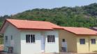 Famílias carentes de Manfrinópolis recebem casas de graça