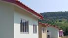 Famílias carentes de Manfrinópolis recebem casas de graça